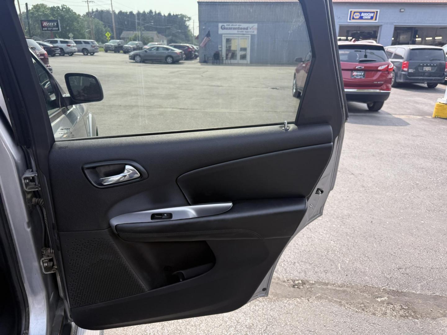 2016 Silver /Black Dodge Journey SE AWD (3C4PDDAG5GT) with an 3.6L V6 DOHC 24V engine, 6A transmission, located at 11115 Chardon Rd. , Chardon, OH, 44024, (440) 214-9705, 41.580246, -81.241943 - This One Owner 2016 Dodge Journey SE AWD is a practical midsize SUV equipped with a 3.6L Pentastar V6 engine and a 6-speed automatic transmission, offering reliable performance and all-wheel drive for added traction. It features daytime running lights, push-button start for convenience, and a 4.3-in - Photo#30