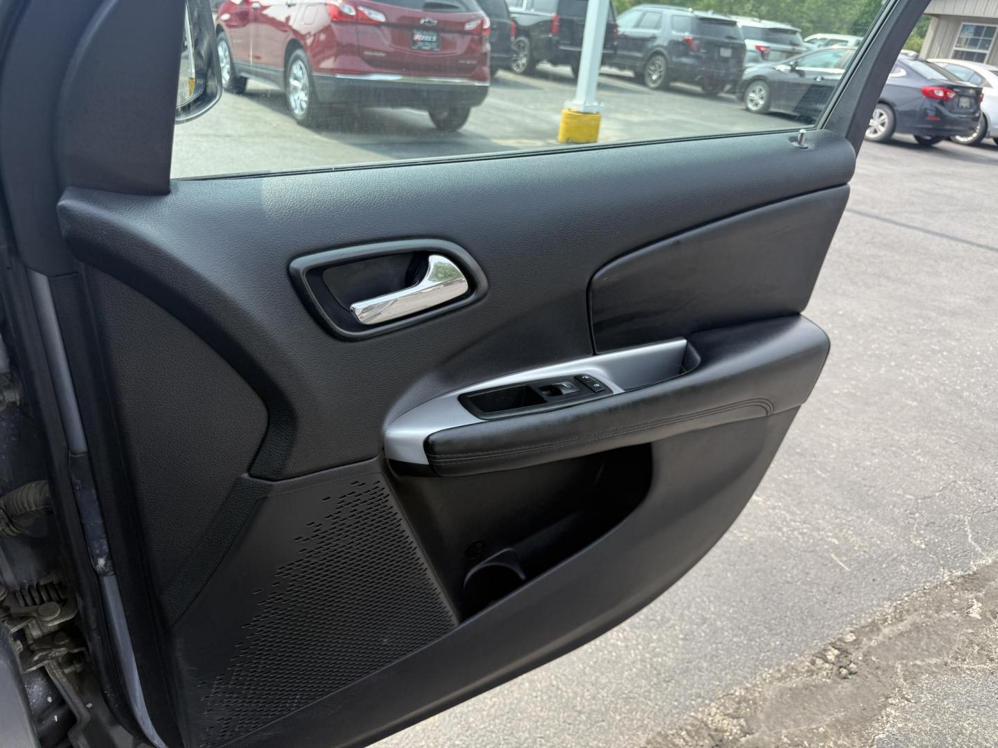 2016 Silver /Black Dodge Journey SE AWD (3C4PDDAG5GT) with an 3.6L V6 DOHC 24V engine, 6A transmission, located at 11115 Chardon Rd. , Chardon, OH, 44024, (440) 214-9705, 41.580246, -81.241943 - This One Owner 2016 Dodge Journey SE AWD is a practical midsize SUV equipped with a 3.6L Pentastar V6 engine and a 6-speed automatic transmission, offering reliable performance and all-wheel drive for added traction. It features daytime running lights, push-button start for convenience, and a 4.3-in - Photo#34