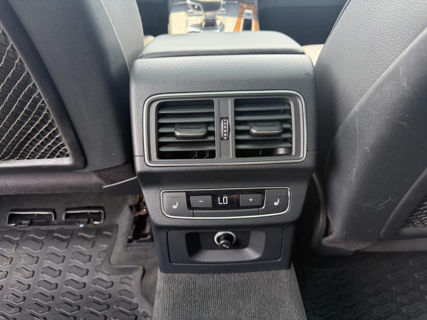 2018 Black /Black Audi Q5 2.0T Premium Plus quattro (WA1BNAFY0J2) with an 2.0L I4 DOHC 16V TURBO engine, 7A transmission, located at 547 E. Main St., Orwell, OH, 44076, (440) 437-5893, 41.535435, -80.847855 - This 2018 Audi G5 Premium Plus offers a refined driving experience with its 2.0L turbocharged I4 engine and 7-speed automatic transmission paired with Quattro all-wheel drive for superior handling. Its luxurious leather interior features power front seats, a heated steering wheel, and a Bang & Olufs - Photo#30