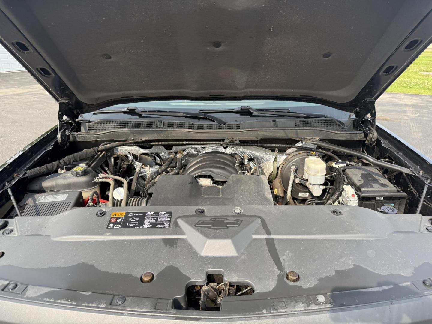 2014 Black /Gray Chevrolet Silverado 1500 Work Truck 1WT Regular Cab 4WD (1GCNKPEH6EZ) with an 4.3L V6 engine, 6-Speed Automatic transmission, located at 547 E. Main St., Orwell, OH, 44076, (440) 437-5893, 41.535435, -80.847855 - This One Owner 2014 Chevrolet Silverado 1500 W/T Regular Cab is a durable workhorse equipped with a 4.3L Vortec V6 engine and a 6-speed automatic transmission, offering a robust 7,600-pound towing capacity. Its features include G80 locking rear differential for improved traction, 3.42 gearing for a - Photo#3