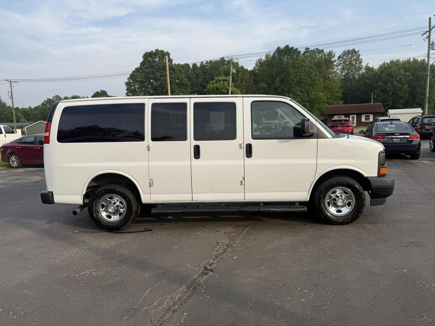 2017 White /Gray Chevrolet Express LS 2500 (1GAWGEFF4H1) with an 4.8L V8 engine, 6A transmission, located at 547 E. Main St., Orwell, OH, 44076, (440) 437-5893, 41.535435, -80.847855 - Photo#5