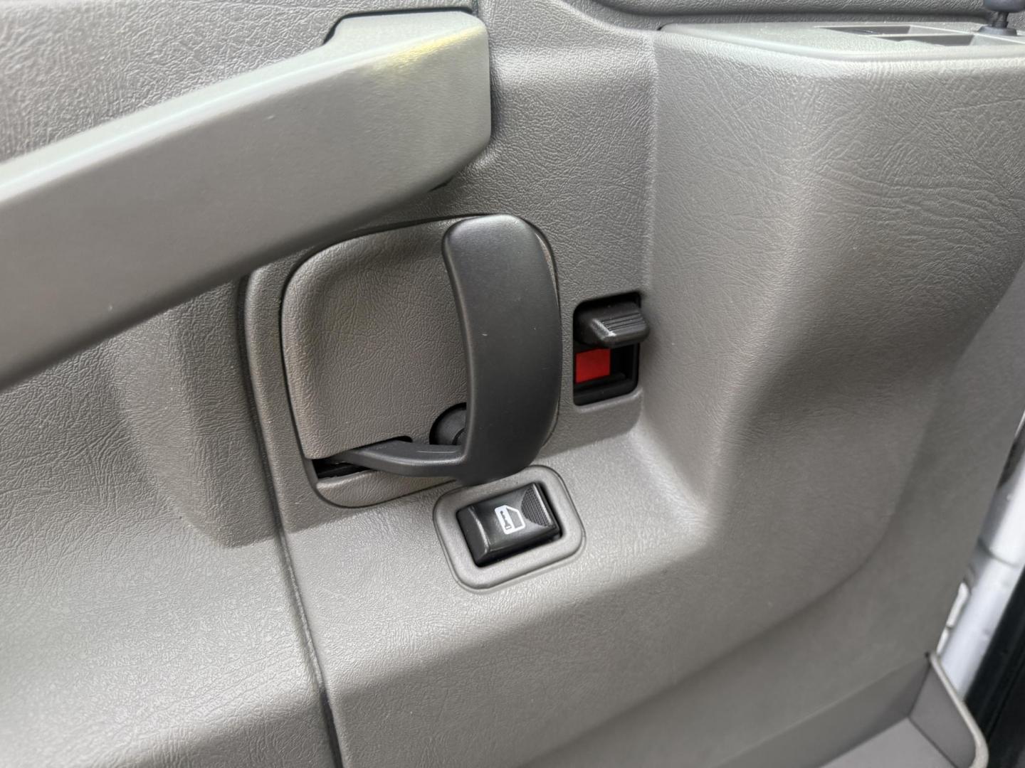 2017 White /Gray Chevrolet Express LS 2500 (1GAWGEFF4H1) with an 4.8L V8 engine, 6A transmission, located at 547 E. Main St., Orwell, OH, 44076, (440) 437-5893, 41.535435, -80.847855 - Photo#18