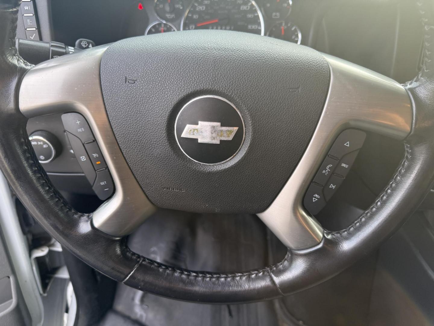 2017 White /Gray Chevrolet Express LS 2500 (1GAWGEFF4H1) with an 4.8L V8 engine, 6A transmission, located at 547 E. Main St., Orwell, OH, 44076, (440) 437-5893, 41.535435, -80.847855 - Photo#23