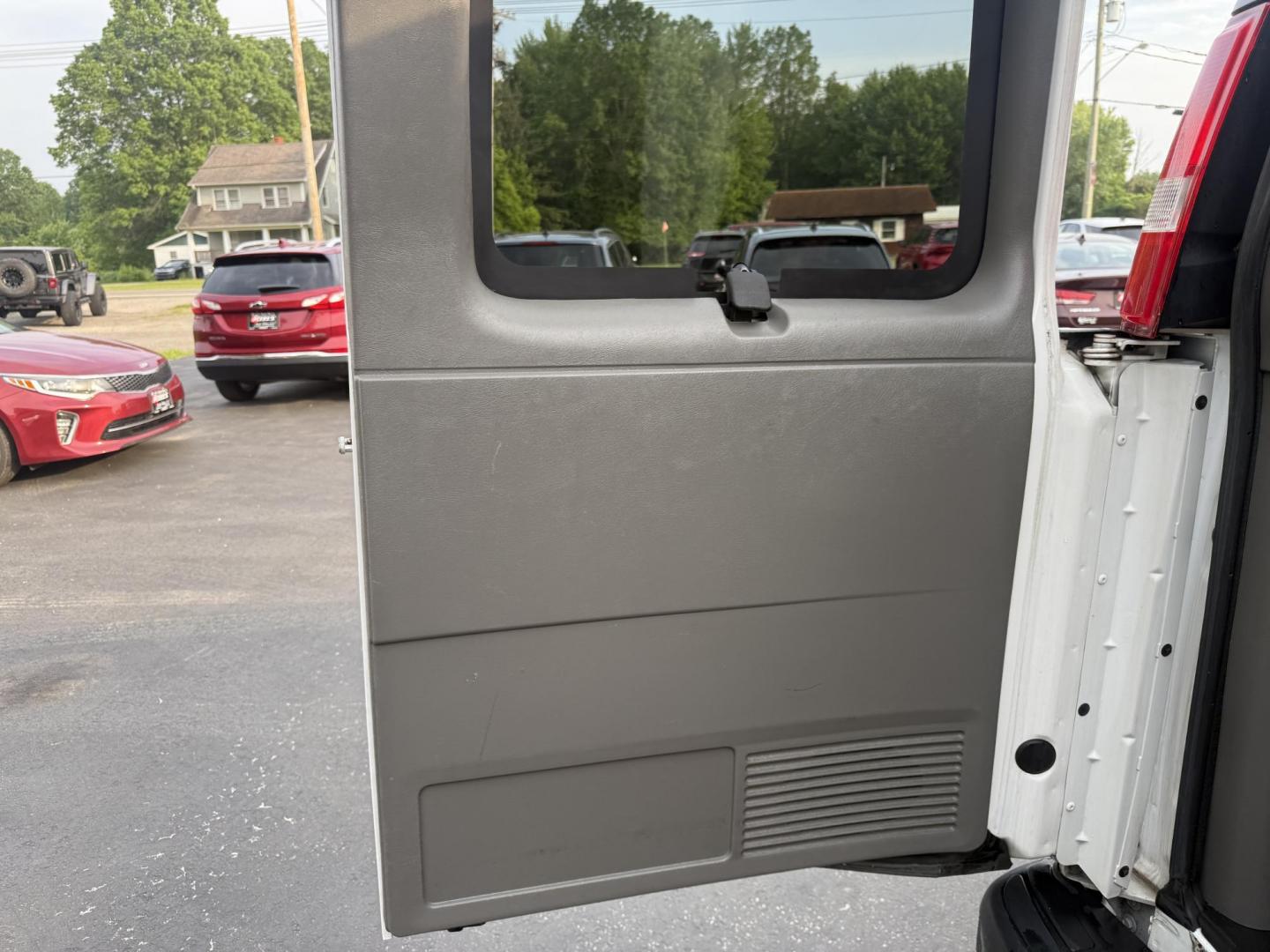 2017 White /Gray Chevrolet Express LS 2500 (1GAWGEFF4H1) with an 4.8L V8 engine, 6A transmission, located at 547 E. Main St., Orwell, OH, 44076, (440) 437-5893, 41.535435, -80.847855 - Photo#30