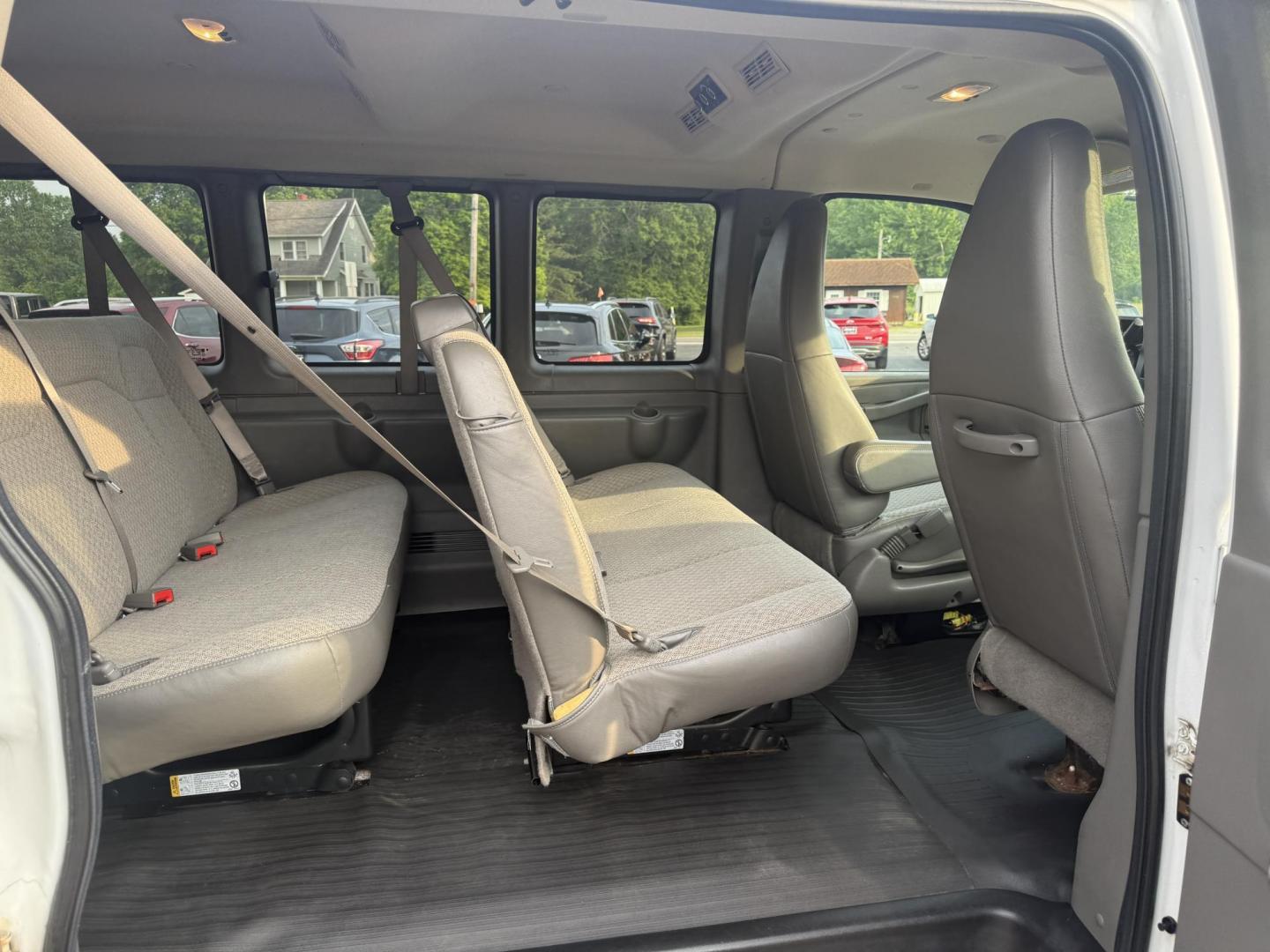 2017 White /Gray Chevrolet Express LS 2500 (1GAWGEFF4H1) with an 4.8L V8 engine, 6A transmission, located at 547 E. Main St., Orwell, OH, 44076, (440) 437-5893, 41.535435, -80.847855 - Photo#32