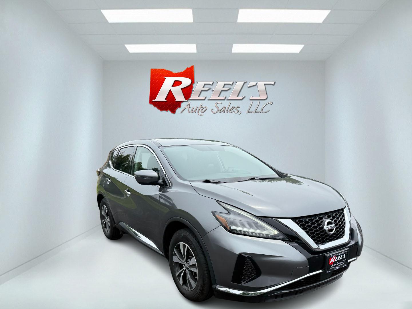 2019 Gray /Black Nissan Murano S AWD (5N1AZ2MS1KN) with an 3.5L V6 DOHC 24V engine, Automatic transmission, located at 11115 Chardon Rd. , Chardon, OH, 44024, (440) 214-9705, 41.580246, -81.241943 - Photo#2