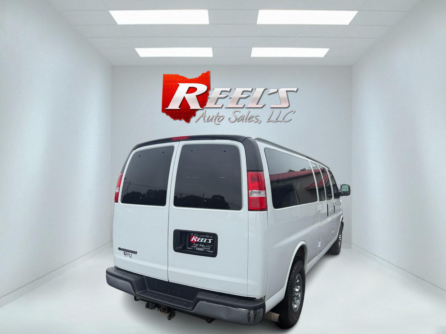 2020 White /Gray Chevrolet Express LT 3500 Extended (1GAZGPFG9L1) with an 6.0L V8 OHV 16V FFV engine, 6A transmission, located at 547 E. Main St., Orwell, OH, 44076, (440) 437-5893, 41.535435, -80.847855 - Photo#15