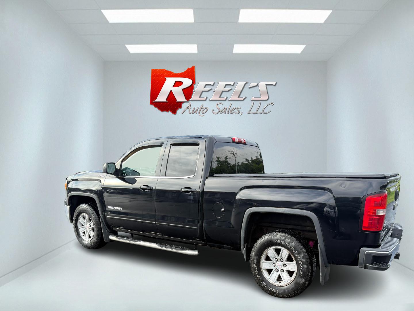 2014 Black /Black GMC Sierra 1500 SLE Double Cab 4WD (1GTV2UEC3EZ) with an 5.3L V8 OHV 16V engine, 6-Speed Automatic transmission, located at 11115 Chardon Rd. , Chardon, OH, 44024, (440) 214-9705, 41.580246, -81.241943 - Fresh Trade Alert ---- This 2014 GMC Sierra 1500 SLE Double Cab is a capable and feature rich truck. Powered by a 5.3 EcoTec 3 engine, 6 speed automatic transmission and 3.42 gearing this truck is rated to tow a very respectable 9,200 pounds. On the inside you get a power drivers seat, and dual zone - Photo#42
