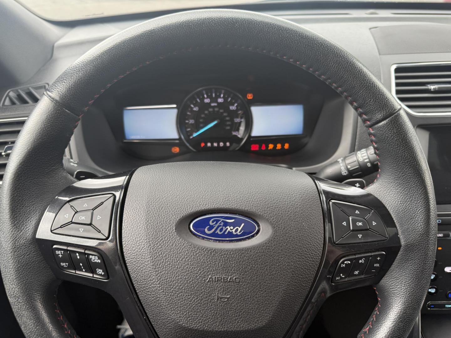 2018 White /Black Ford Explorer Sport 4WD (1FM5K8GT8JG) with an 3.5L V6 DOHC 24V Twin Turbo engine, 6A transmission, located at 11115 Chardon Rd. , Chardon, OH, 44024, (440) 214-9705, 41.580246, -81.241943 - This One Owner 2018 Ford Explorer Sport 4WD with the 3.5L Twin Turbo EcoBoost V6 engine combines powerful performance and luxury, accelerating from 0-60 mph in just 6.0 seconds and offering a robust 5,000-pound towing capacity. It features a premium leather interior with heated and cooled front seat - Photo#20