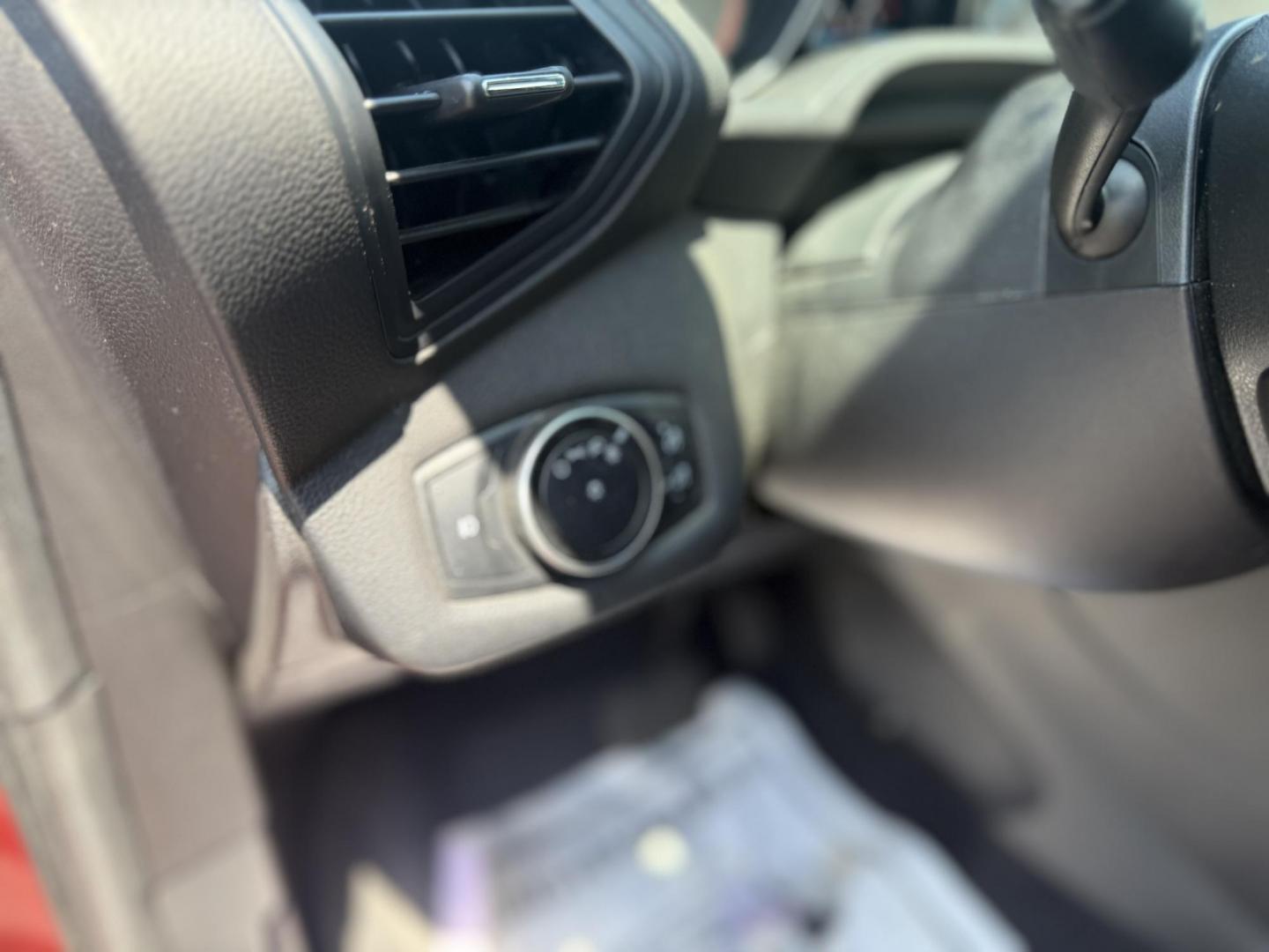 2015 Red /Black Ford Escape SE FWD (1FMCU0G75FU) with an 2.5L I4 DOHC 16V engine, 6-Speed Automatic transmission, located at 547 E. Main St., Orwell, OH, 44076, (440) 437-5893, 41.535435, -80.847855 - This 2015 Ford Escape SE FWD equipped with the 2.5L I4 Duratec engine offers impressive fuel efficiency, achieving around 30 MPG on the highway. It features a 6-speed automatic transmission, a power driver’s seat for comfort, and essential safety and convenience features including a backup camera, - Photo#11