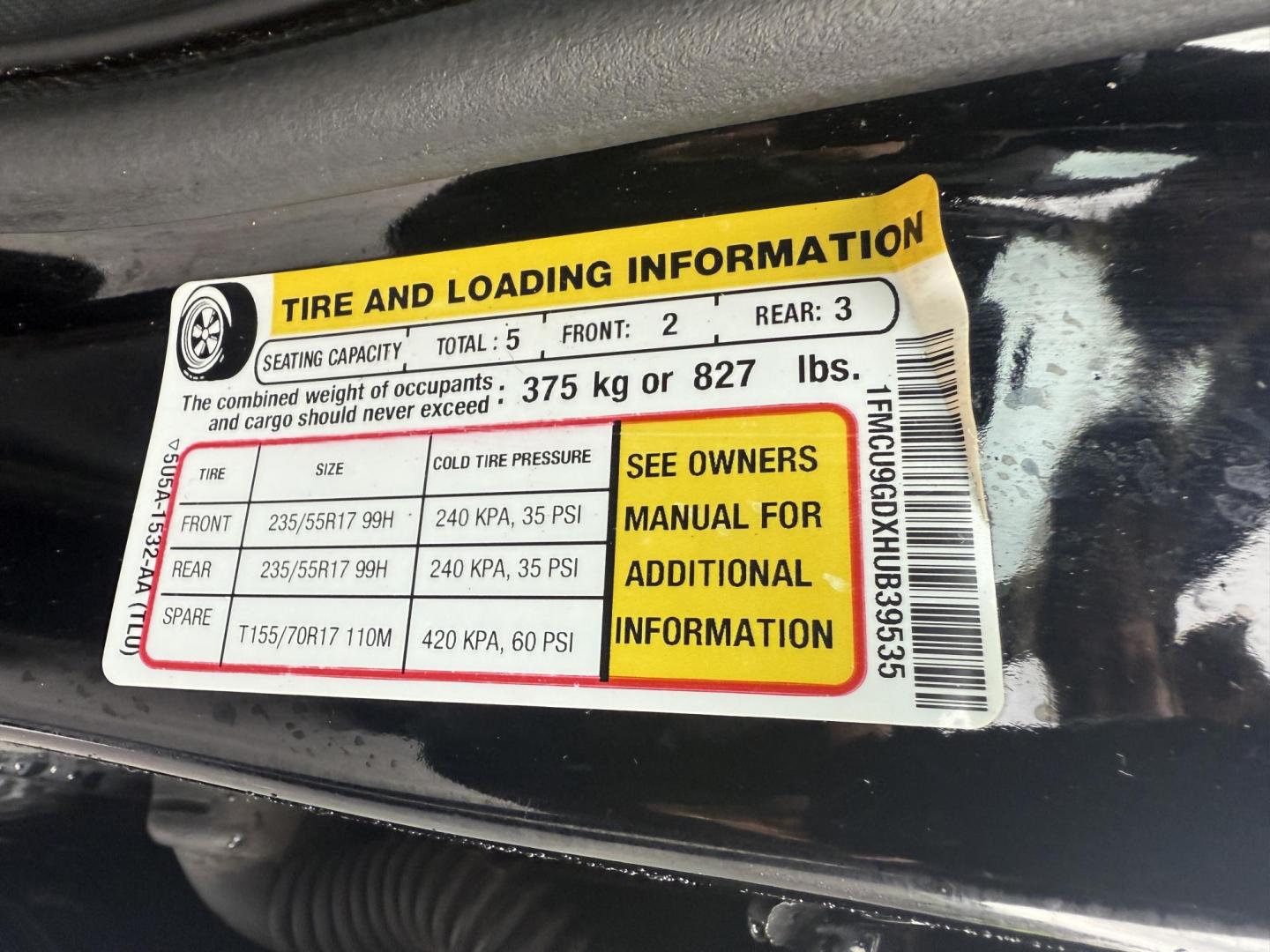 2017 Black /Gray Ford Escape SE 4WD (1FMCU9GDXHU) with an 1.5L I4 DOHC 16V Turbo engine, 6A transmission, located at 547 E. Main St., Orwell, OH, 44076, (440) 437-5893, 41.535435, -80.847855 - This 2017 Ford Escape SE 4WD with the 1.5L Turbocharged EcoBoost I4 engine combines efficiency and convenience, delivering approximately 28 MPG on the highway. It features a 6-speed automatic transmission, a power driver’s seat, and advanced safety with blind spot monitoring. The SUV is equipped w - Photo#12