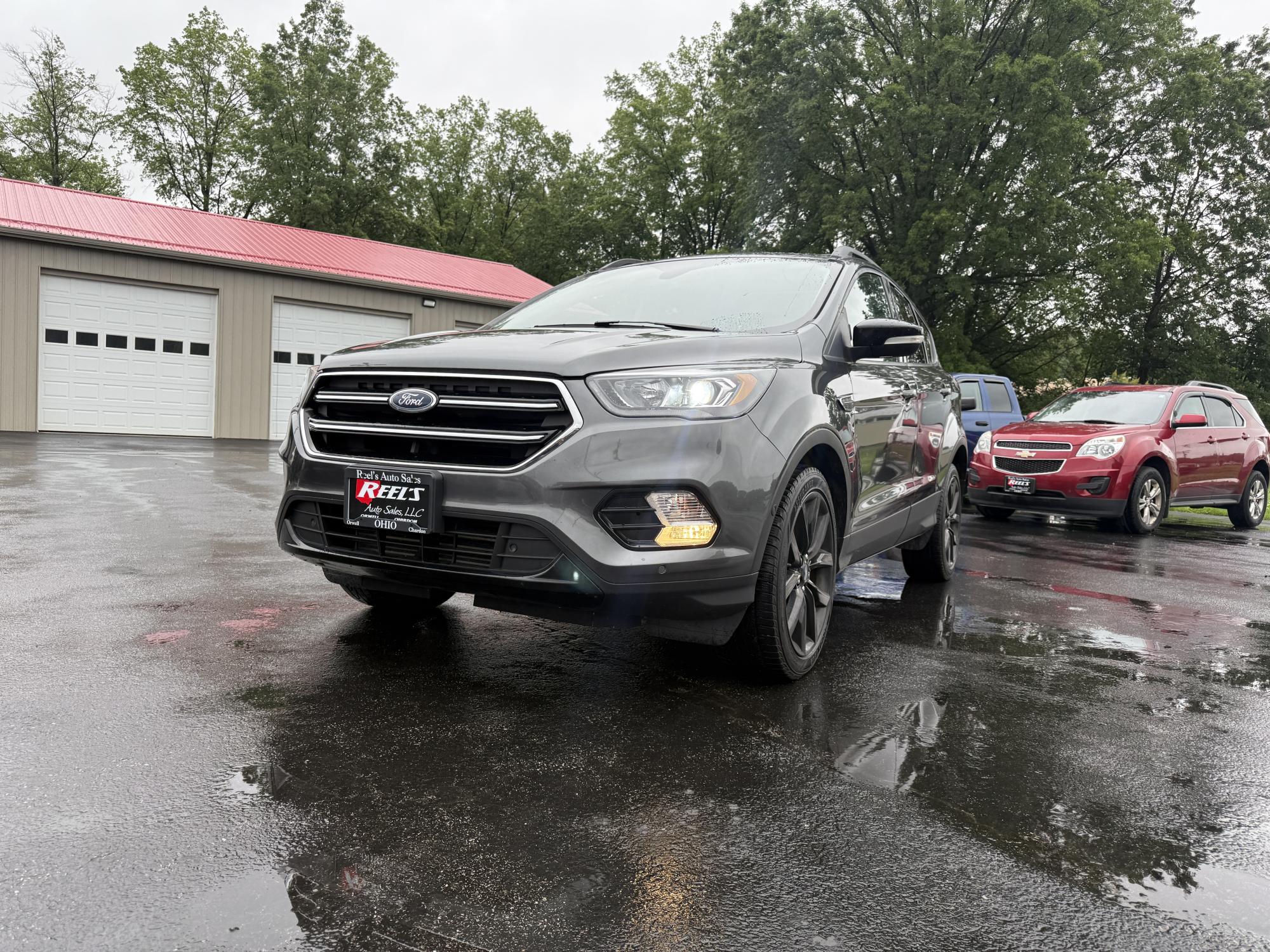 photo of 2019 Ford Escape Titanium 4WD