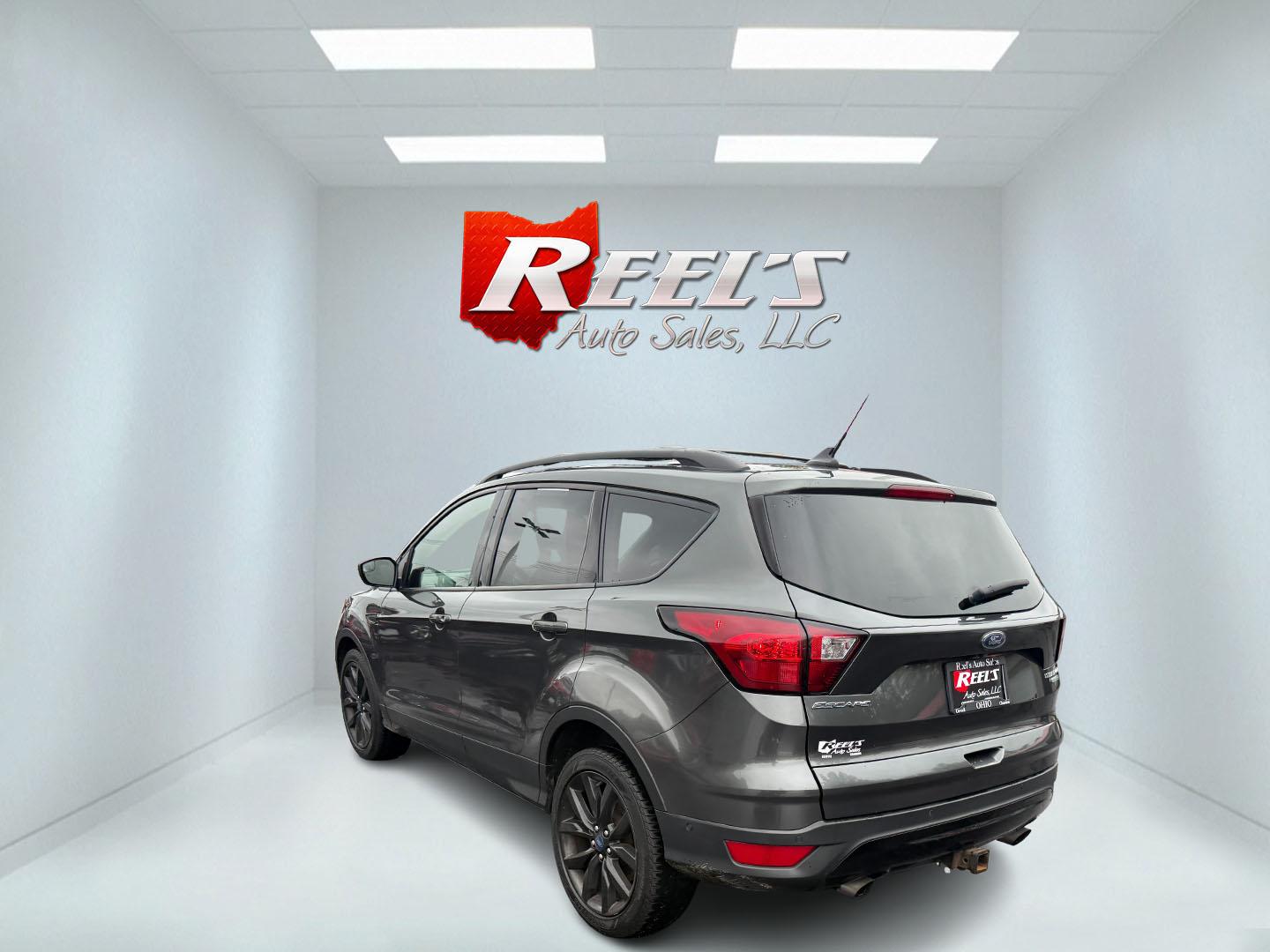 2019 Black /Black Ford Escape Titanium 4WD (1FMCU9J95KU) with an 2.0L I4 DOHC 16V TURBO engine, 6 Speed Auto transmission, located at 547 E. Main St., Orwell, OH, 44076, (440) 437-5893, 41.535435, -80.847855 - Photo#43