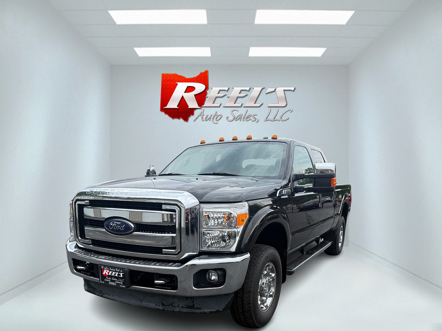 photo of 2015 Ford F-350 SD XLT Crew Cab 4WD