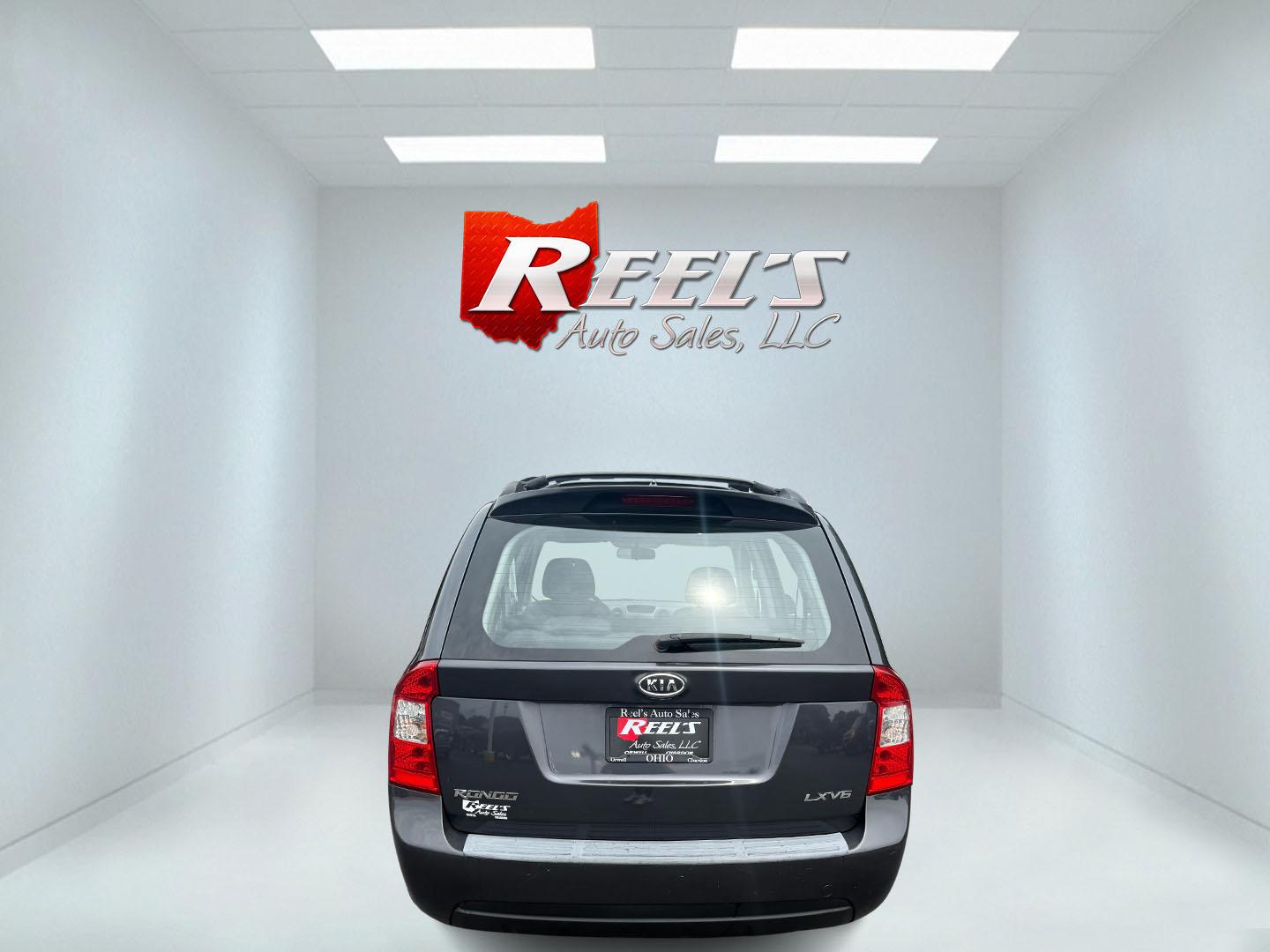 2008 Gray /Black Kia Rondo LX V6 (KNAFG526887) with an 2.7L V6 DOHC 24V engine, 5 Speed Automatic transmission, located at 547 E. Main St., Orwell, OH, 44076, (440) 437-5893, 41.535435, -80.847855 - This 2008 Kia Rondo LX 2.7 V6 with a 5-speed automatic transmission offers seating for seven, making it a practical choice for families or groups, and boasts a respectable 26 MPG highway fuel efficiency. Equipped with auxiliary audio input, it provides convenient connectivity for your devices. Its v - Photo#32