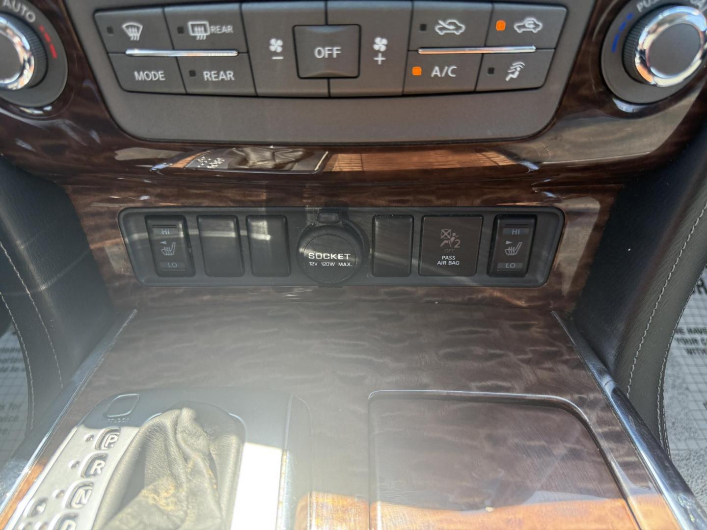 2017 Black /Black Nissan Armada SV AWD (JN8AY2NC4H9) with an 5.6L V8 DOHC 32V engine, 7A transmission, located at 547 E. Main St., Orwell, OH, 44076, (440) 437-5893, 41.535435, -80.847855 - The 2017 Nissan Armada SV 4WD is a full-size SUV powered by a robust 5.6-liter Endurance V8 engine producing 390 hp and 394 lb-ft of torque, paired with a 7-speed automatic transmission and offering an impressive 8,500-pound towing capacity. It boasts comfort and convenience features like 8-way powe - Photo#23