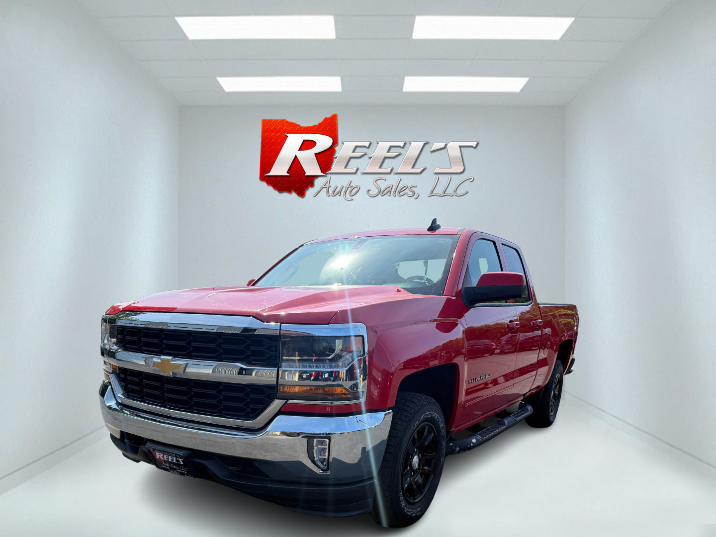 photo of 2017 Chevrolet Silverado 1500 LT Double Cab 4WD