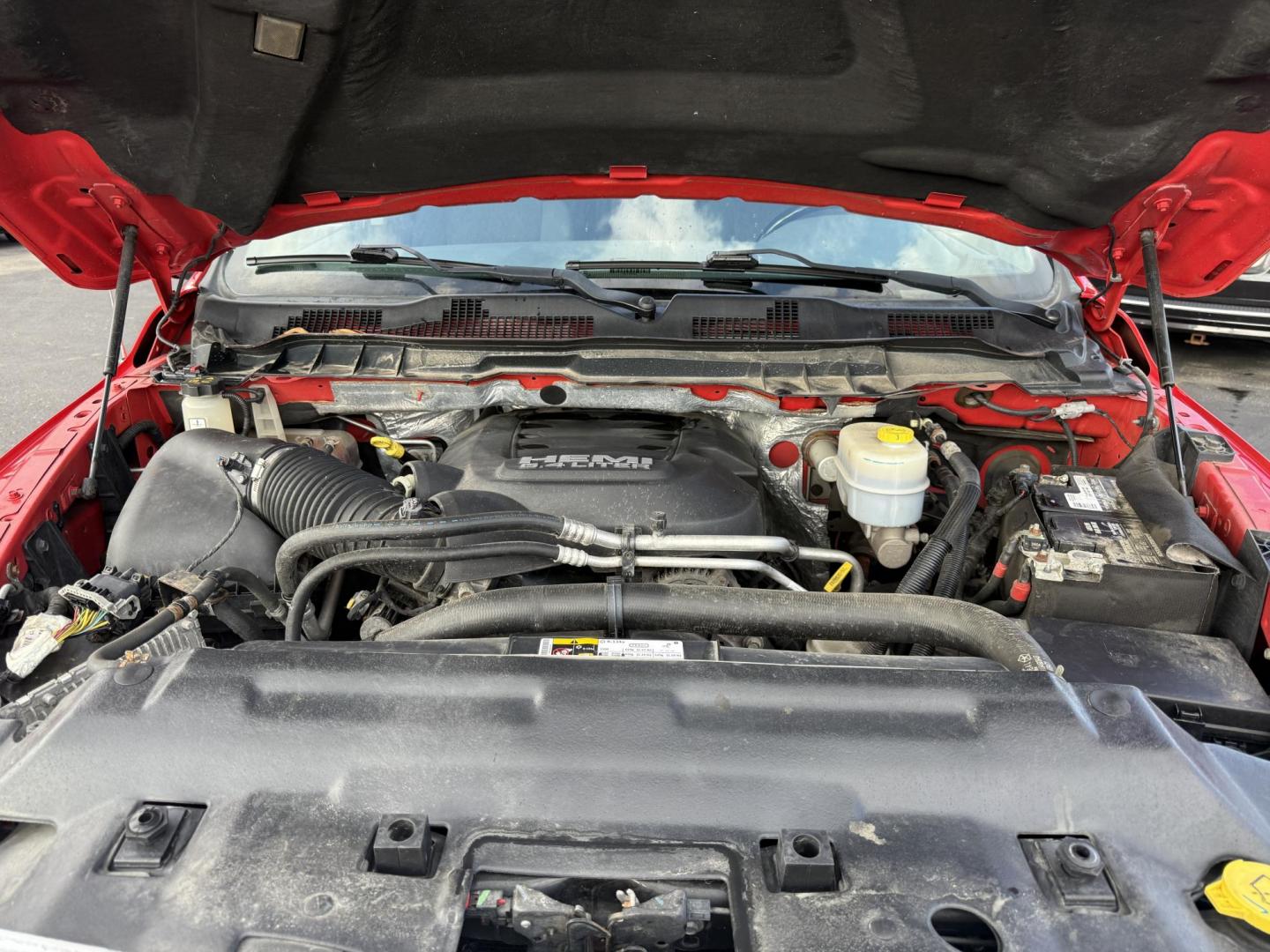 2014 Red /Gray RAM 2500 Big Horn Crew Cab SWB 4WD (3C6UR5DJXEG) with an 6.4L V8 OHV engine, 6-Speed Automatic transmission, located at 547 E. Main St., Orwell, OH, 44076, (440) 437-5893, 41.535435, -80.847855 - Photo#3