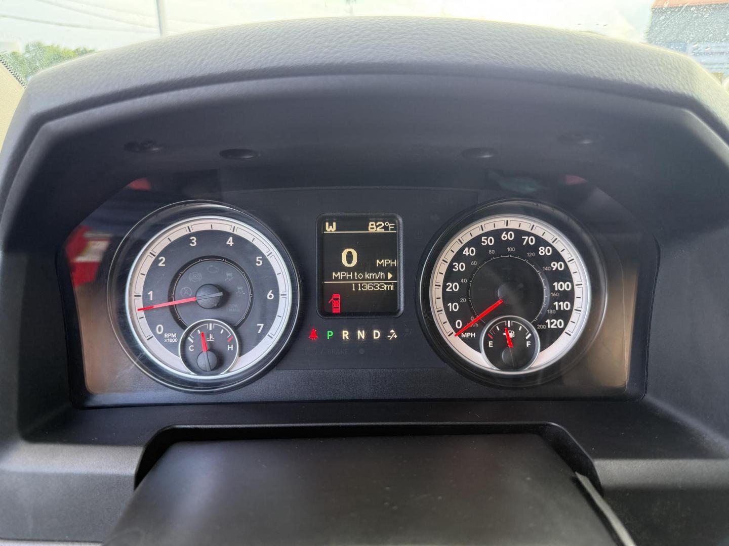 2014 Red /Gray RAM 2500 Big Horn Crew Cab SWB 4WD (3C6UR5DJXEG) with an 6.4L V8 OHV engine, 6-Speed Automatic transmission, located at 547 E. Main St., Orwell, OH, 44076, (440) 437-5893, 41.535435, -80.847855 - Photo#19