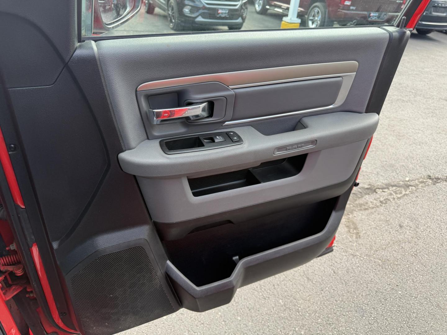 2014 Red /Gray RAM 2500 Big Horn Crew Cab SWB 4WD (3C6UR5DJXEG) with an 6.4L V8 OHV engine, 6-Speed Automatic transmission, located at 547 E. Main St., Orwell, OH, 44076, (440) 437-5893, 41.535435, -80.847855 - Photo#41