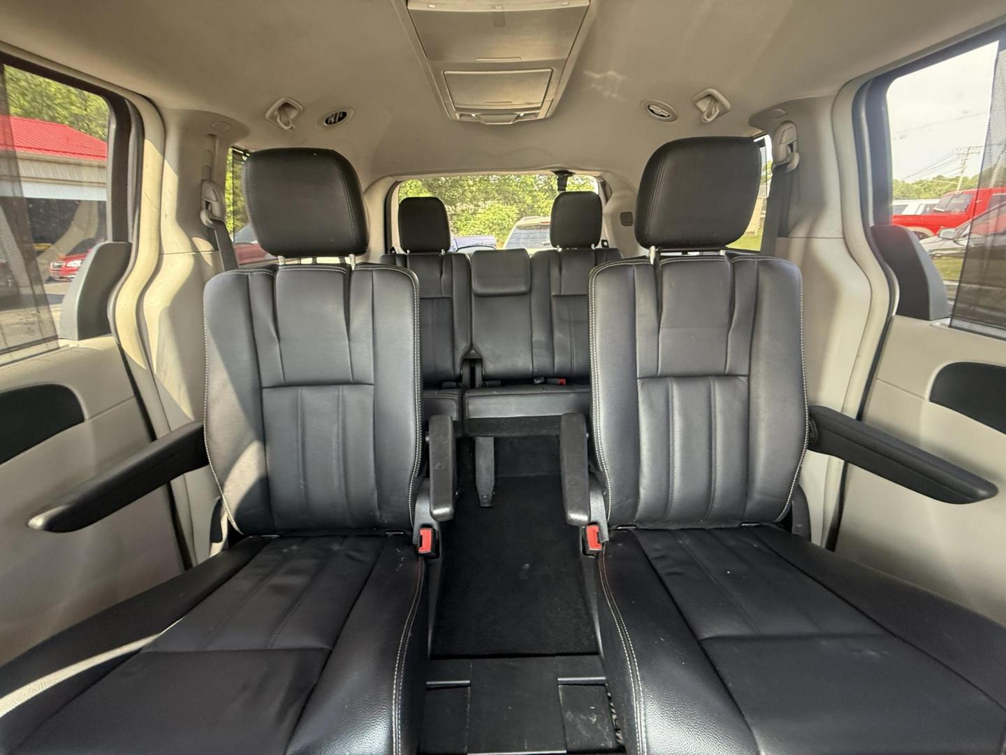 2015 Silver /Black Chrysler Town & Country Touring (2C4RC1BG7FR) with an 3.6L V6 DOHC 24V FFV engine, 6-Speed Automatic transmission, located at 547 E. Main St., Orwell, OH, 44076, (440) 437-5893, 41.535435, -80.847855 - Photo#23