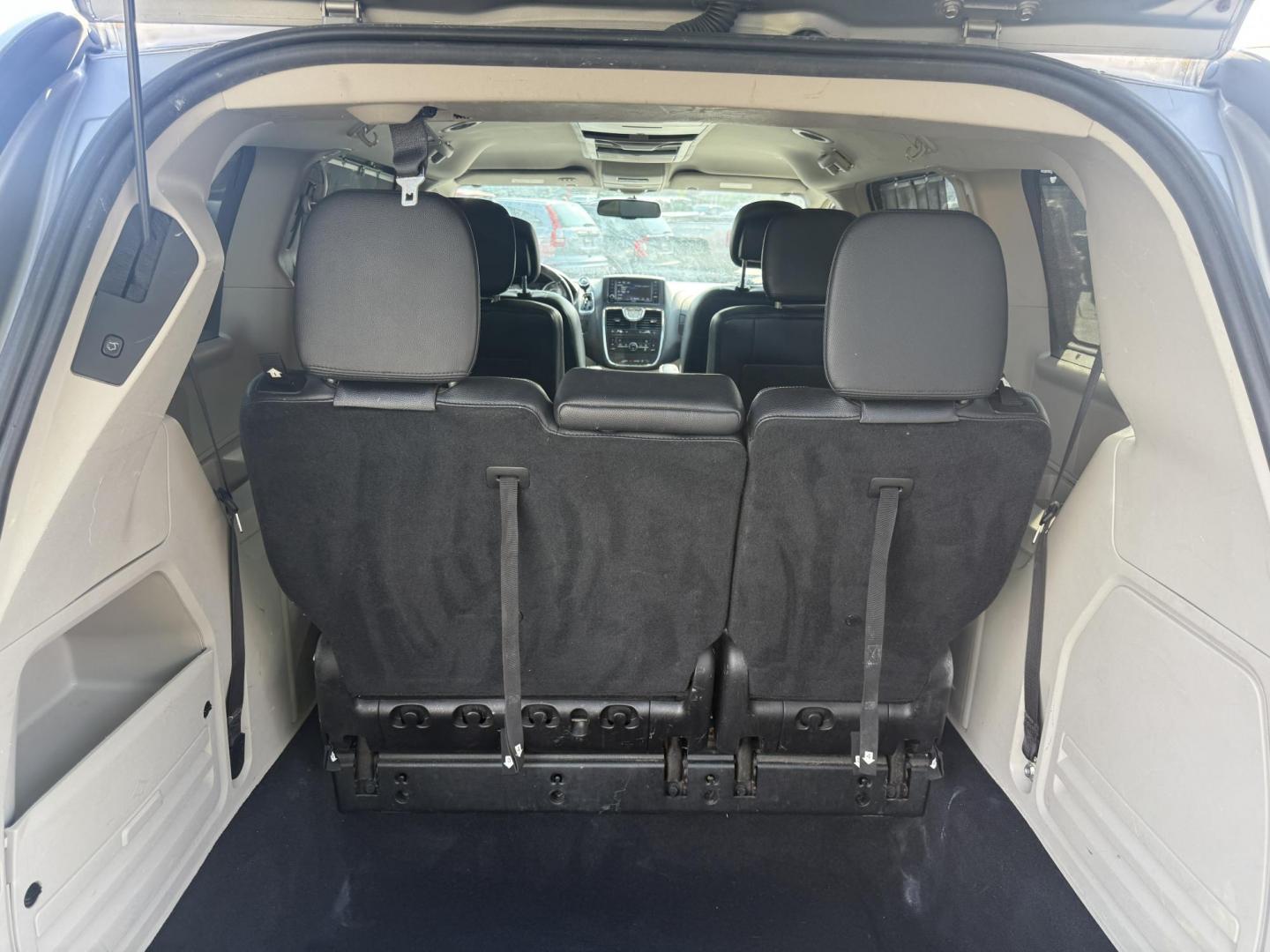 2015 Silver /Black Chrysler Town & Country Touring (2C4RC1BG7FR) with an 3.6L V6 DOHC 24V FFV engine, 6-Speed Automatic transmission, located at 547 E. Main St., Orwell, OH, 44076, (440) 437-5893, 41.535435, -80.847855 - Photo#29