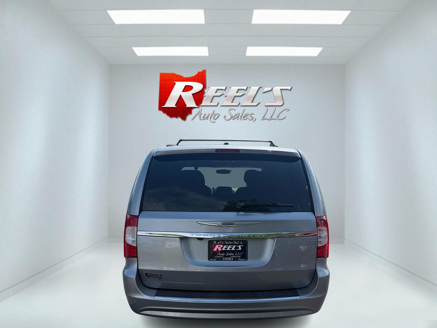 2015 Silver /Black Chrysler Town & Country Touring (2C4RC1BG7FR) with an 3.6L V6 DOHC 24V FFV engine, 6-Speed Automatic transmission, located at 547 E. Main St., Orwell, OH, 44076, (440) 437-5893, 41.535435, -80.847855 - Photo#39