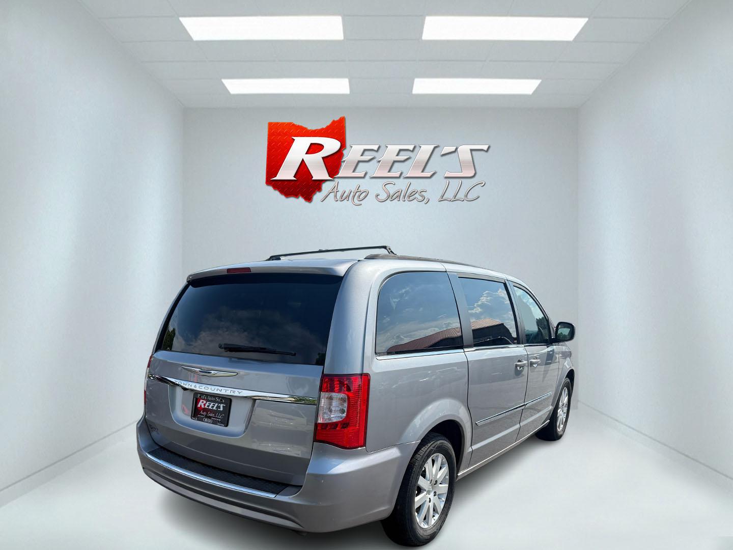 2015 Silver /Black Chrysler Town & Country Touring (2C4RC1BG7FR) with an 3.6L V6 DOHC 24V FFV engine, 6-Speed Automatic transmission, located at 547 E. Main St., Orwell, OH, 44076, (440) 437-5893, 41.535435, -80.847855 - Photo#38