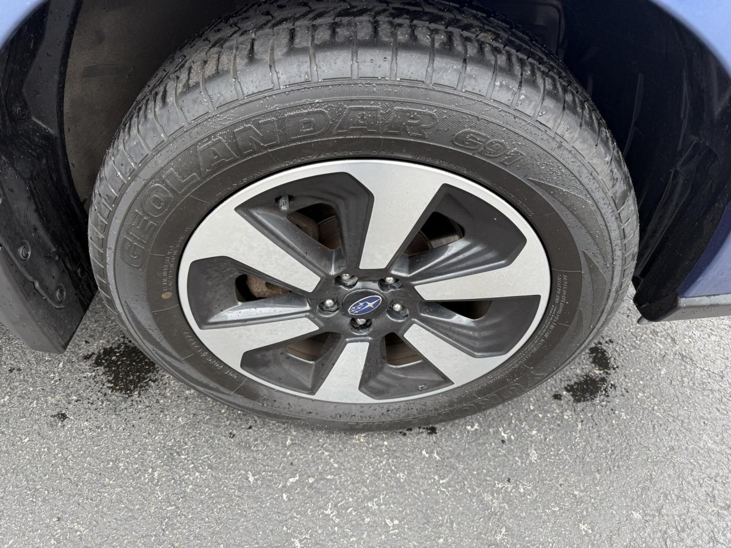 2018 Blue /Gray Subaru Forester 2.5i Premium PZEV CVT (JF2SJAGC3JH) with an 2.5L H4 DOHC 16V engine, Automatic transmission, located at 547 E. Main St., Orwell, OH, 44076, (440) 437-5893, 41.535435, -80.847855 - This well equipped One Owner 2018 Subaru Forester 2.5i Premium features the efficient 2.5-liter H4 engine, Symmetrical AWD with X-Mode, and an impressive 32 MPG highway rating; highlights include EyeSight Driver-Assist, Blind-Spot Monitoring with Rear Cross-Traffic Alert, remote start, heated front - Photo#4