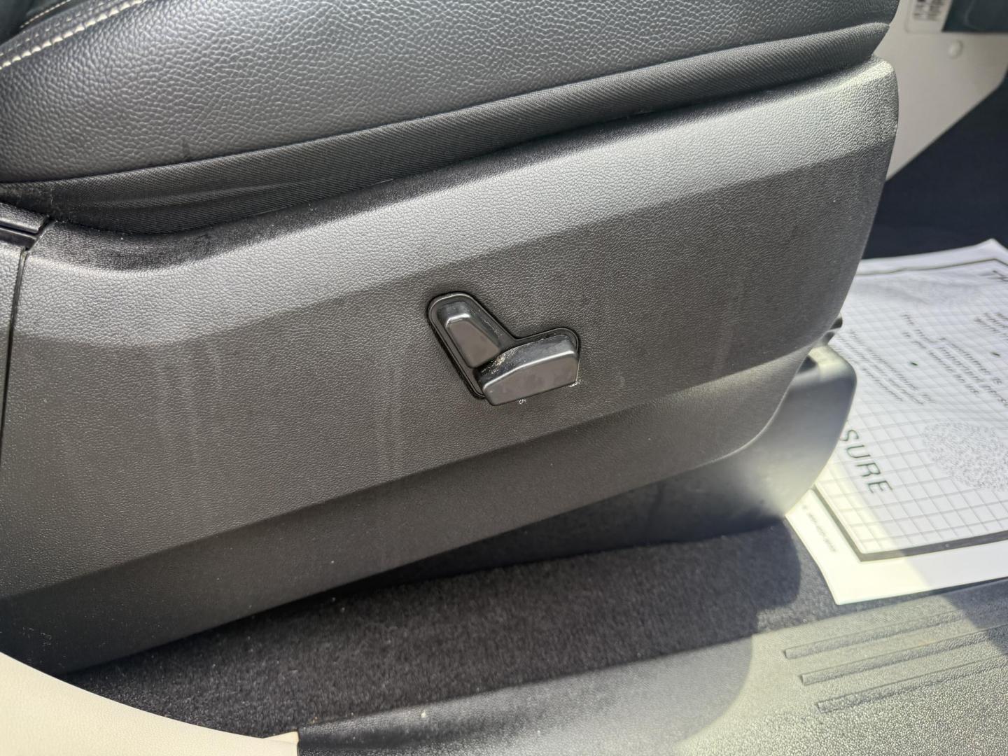 2014 Gray /Black Chrysler Town & Country Touring-L (2C4RC1CG0ER) with an 3.6L V6 DOHC 24V FFV engine, 6-Speed Automatic transmission, located at 547 E. Main St., Orwell, OH, 44076, (440) 437-5893, 41.535435, -80.847855 - This One Owner 2014 Chrysler Town & Country Touring-L powered by the smooth 3.6-liter Pentastar V6 and 6-speed automatic, combining family comfort with refined safety; enjoy leather upholstery, power/heated front seats, heated second-row seats, tri-zone automatic climate control, a rear entertainmen - Photo#40