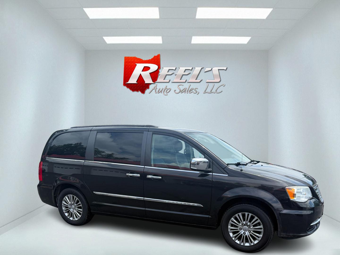 2014 Gray /Black Chrysler Town & Country Touring-L (2C4RC1CG0ER) with an 3.6L V6 DOHC 24V FFV engine, 6-Speed Automatic transmission, located at 547 E. Main St., Orwell, OH, 44076, (440) 437-5893, 41.535435, -80.847855 - This One Owner 2014 Chrysler Town & Country Touring-L powered by the smooth 3.6-liter Pentastar V6 and 6-speed automatic, combining family comfort with refined safety; enjoy leather upholstery, power/heated front seats, heated second-row seats, tri-zone automatic climate control, a rear entertainmen - Photo#37