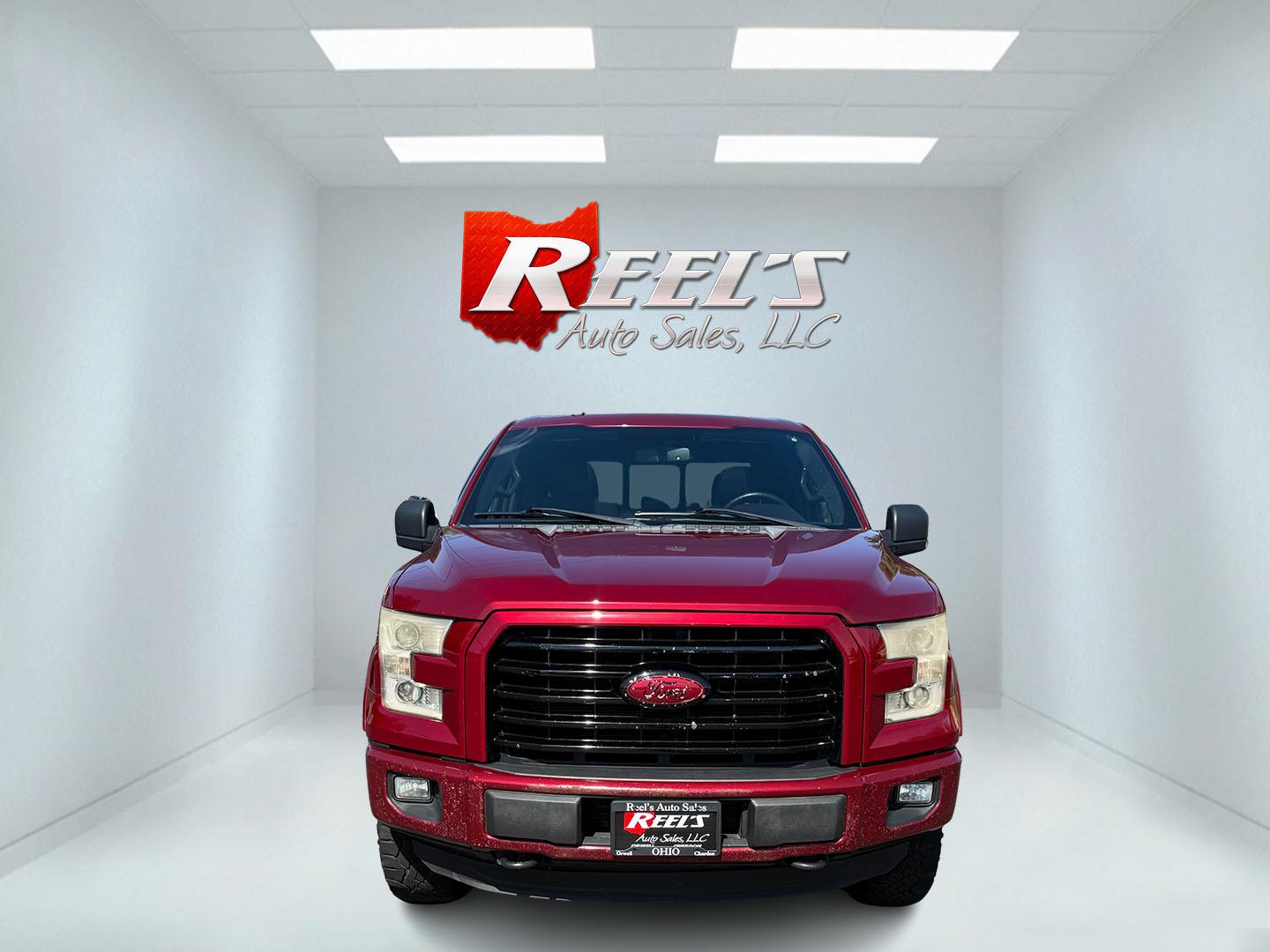 2016 Red /Black Ford F-150 XLT SuperCrew 5.5-ft. Bed 4WD (1FTEW1EP6GF) with an 2.7L V6 DOHC 24V TWIN TURBO engine, 6A transmission, located at 11115 Chardon Rd. , Chardon, OH, 44024, (440) 214-9705, 41.580246, -81.241943 - This 2016 Ford F-150 XLT Crew Cab 4WD is a versatile full-size pickup equipped with a 2.7L twin-turbo EcoBoost V6 engine and 6-speed automatic transmission, delivering strong performance with an impressive 23 MPG highway. This XLT trim offers comfort and convenience features such as power front seat - Photo#1
