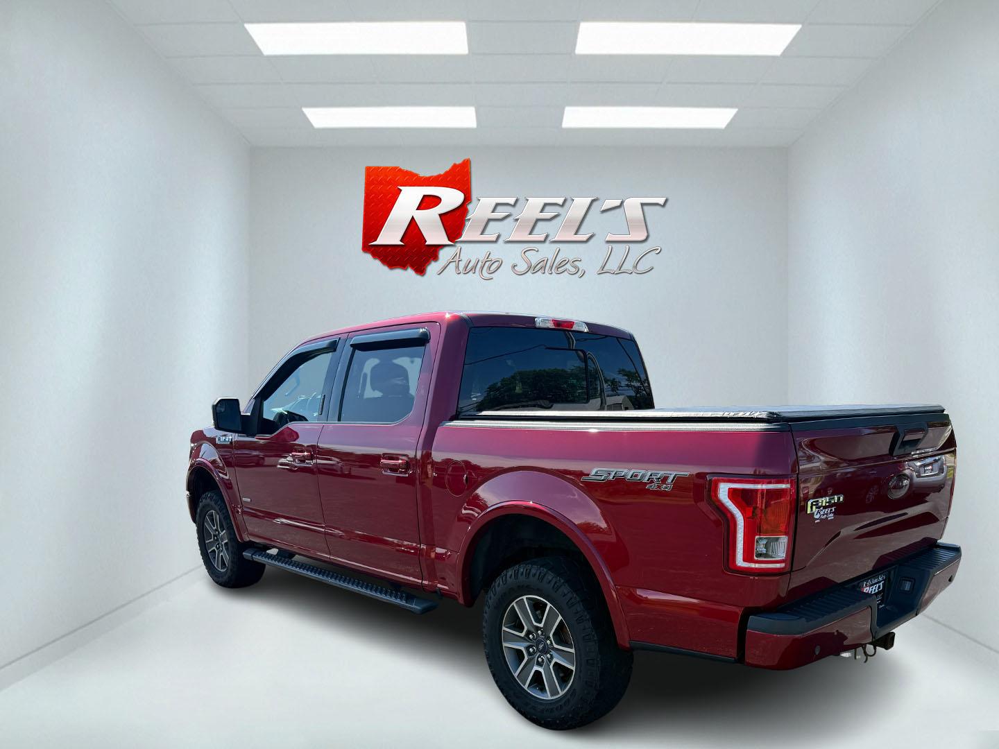 2016 Red /Black Ford F-150 XLT SuperCrew 5.5-ft. Bed 4WD (1FTEW1EP6GF) with an 2.7L V6 DOHC 24V TWIN TURBO engine, 6A transmission, located at 11115 Chardon Rd. , Chardon, OH, 44024, (440) 214-9705, 41.580246, -81.241943 - This 2016 Ford F-150 XLT Crew Cab 4WD is a versatile full-size pickup equipped with a 2.7L twin-turbo EcoBoost V6 engine and 6-speed automatic transmission, delivering strong performance with an impressive 23 MPG highway. This XLT trim offers comfort and convenience features such as power front seat - Photo#42