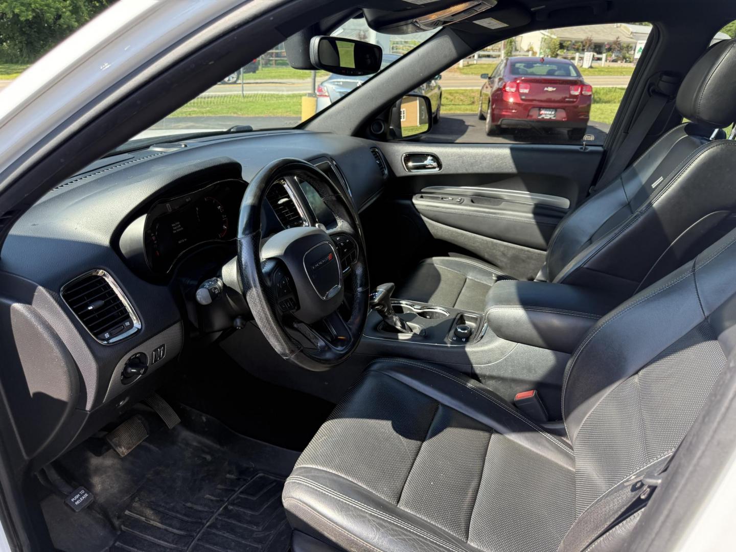 2020 White /Black Dodge Durango R/T AWD (1C4SDJCT4LC) with an 5.7L V8 OHV 16V engine, 8A transmission, located at 11115 Chardon Rd. , Chardon, OH, 44024, (440) 214-9705, 41.580246, -81.241943 - This 2020 Dodge Durango R/T AWD is a powerful and well-equipped three-row SUV featuring a 5.7L HEMI V8 engine with 360 horsepower, paired with an 8-speed automatic transmission and sport suspension for dynamic performance, including a 0-60 mph time of just 6.2 seconds. It offers a robust 7,200-pound - Photo#11