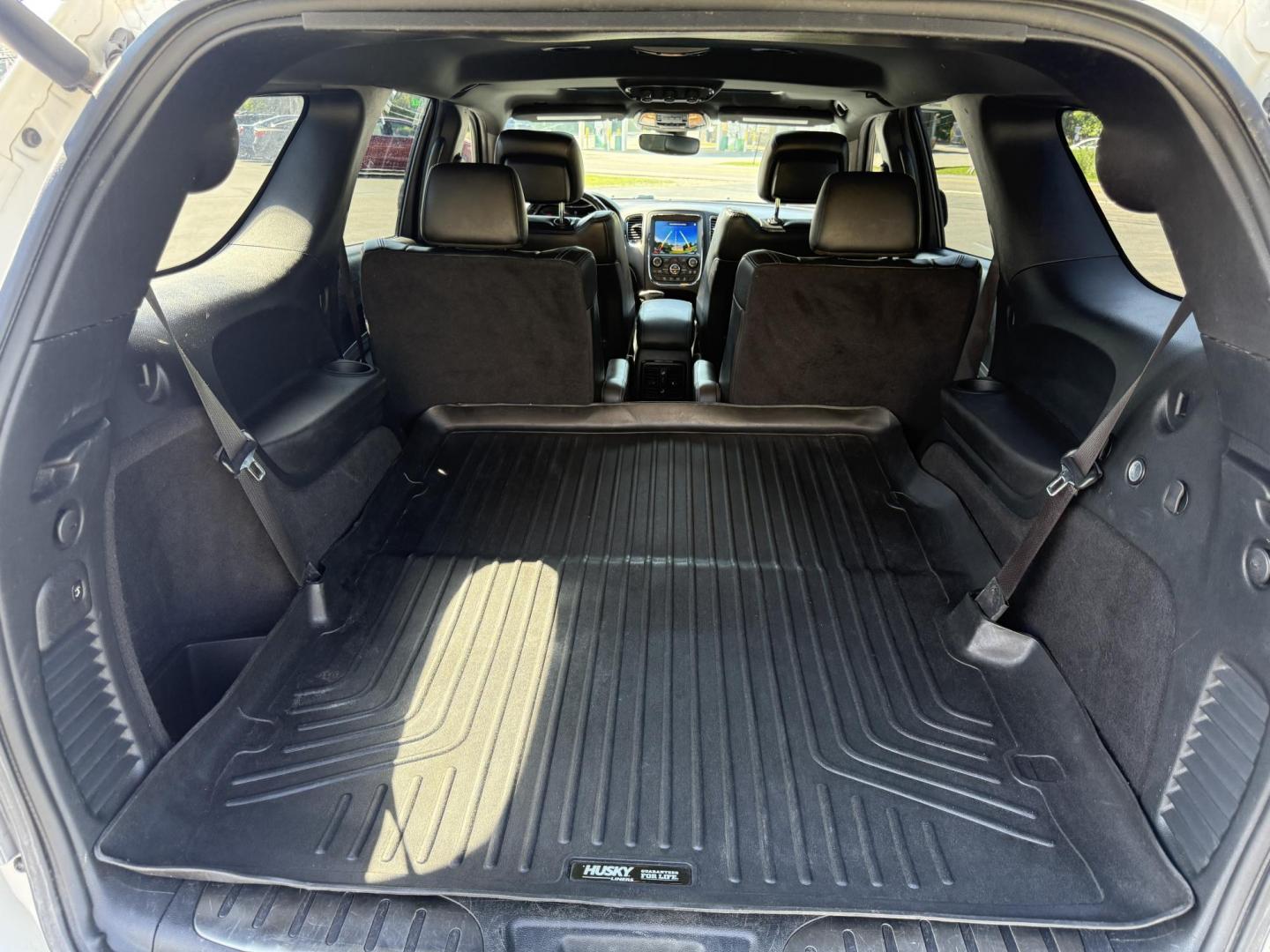 2020 White /Black Dodge Durango R/T AWD (1C4SDJCT4LC) with an 5.7L V8 OHV 16V engine, 8A transmission, located at 11115 Chardon Rd. , Chardon, OH, 44024, (440) 214-9705, 41.580246, -81.241943 - This 2020 Dodge Durango R/T AWD is a powerful and well-equipped three-row SUV featuring a 5.7L HEMI V8 engine with 360 horsepower, paired with an 8-speed automatic transmission and sport suspension for dynamic performance, including a 0-60 mph time of just 6.2 seconds. It offers a robust 7,200-pound - Photo#37