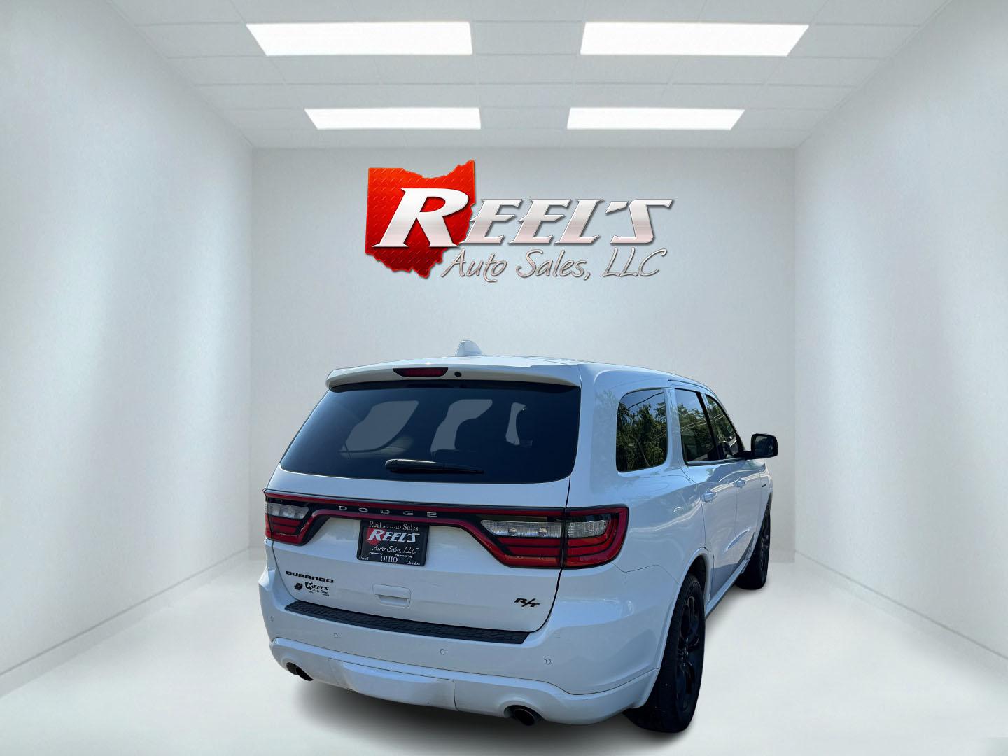 2020 White /Black Dodge Durango R/T AWD (1C4SDJCT4LC) with an 5.7L V8 OHV 16V engine, 8A transmission, located at 11115 Chardon Rd. , Chardon, OH, 44024, (440) 214-9705, 41.580246, -81.241943 - This 2020 Dodge Durango R/T AWD is a powerful and well-equipped three-row SUV featuring a 5.7L HEMI V8 engine with 360 horsepower, paired with an 8-speed automatic transmission and sport suspension for dynamic performance, including a 0-60 mph time of just 6.2 seconds. It offers a robust 7,200-pound - Photo#47