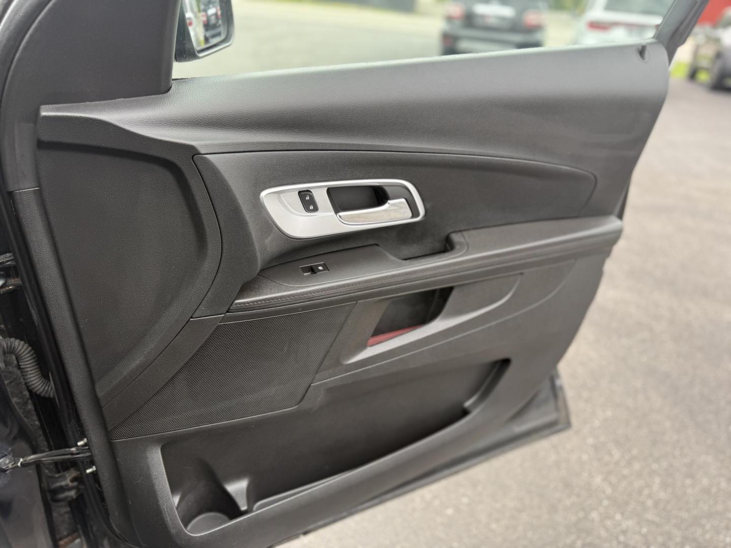 2017 Black /Black Chevrolet Equinox LT AWD (2GNFLFEK2H6) with an 2.4L I4 DOHC 16V engine, 6A transmission, located at 11115 Chardon Rd. , Chardon, OH, 44024, (440) 214-9705, 41.580246, -81.241943 - This 2017 Chevrolet Equinox LT AWD is a compact SUV powered by a 2.4L EcoTec I4 engine paired with a 6-speed automatic transmission, delivering up to 28 MPG on the highway. It features a 7-inch touchscreen with a backup camera, single-zone automatic climate control, heated front seats, a power drive - Photo#32