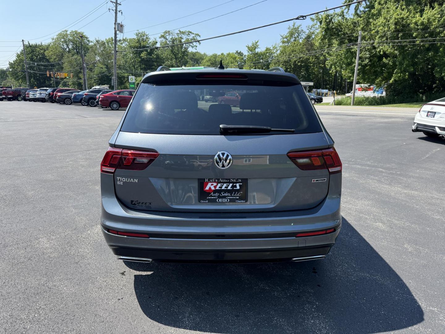 2021 Gray /Black Volkswagen Tiguan SE 4Motion AWD (3VV2B7AX7MM) with an 2.0L I4 DOHC 16V TURBO engine, 8A transmission, located at 11115 Chardon Rd. , Chardon, OH, 44024, (440) 214-9705, 41.580246, -81.241943 - Photo#9