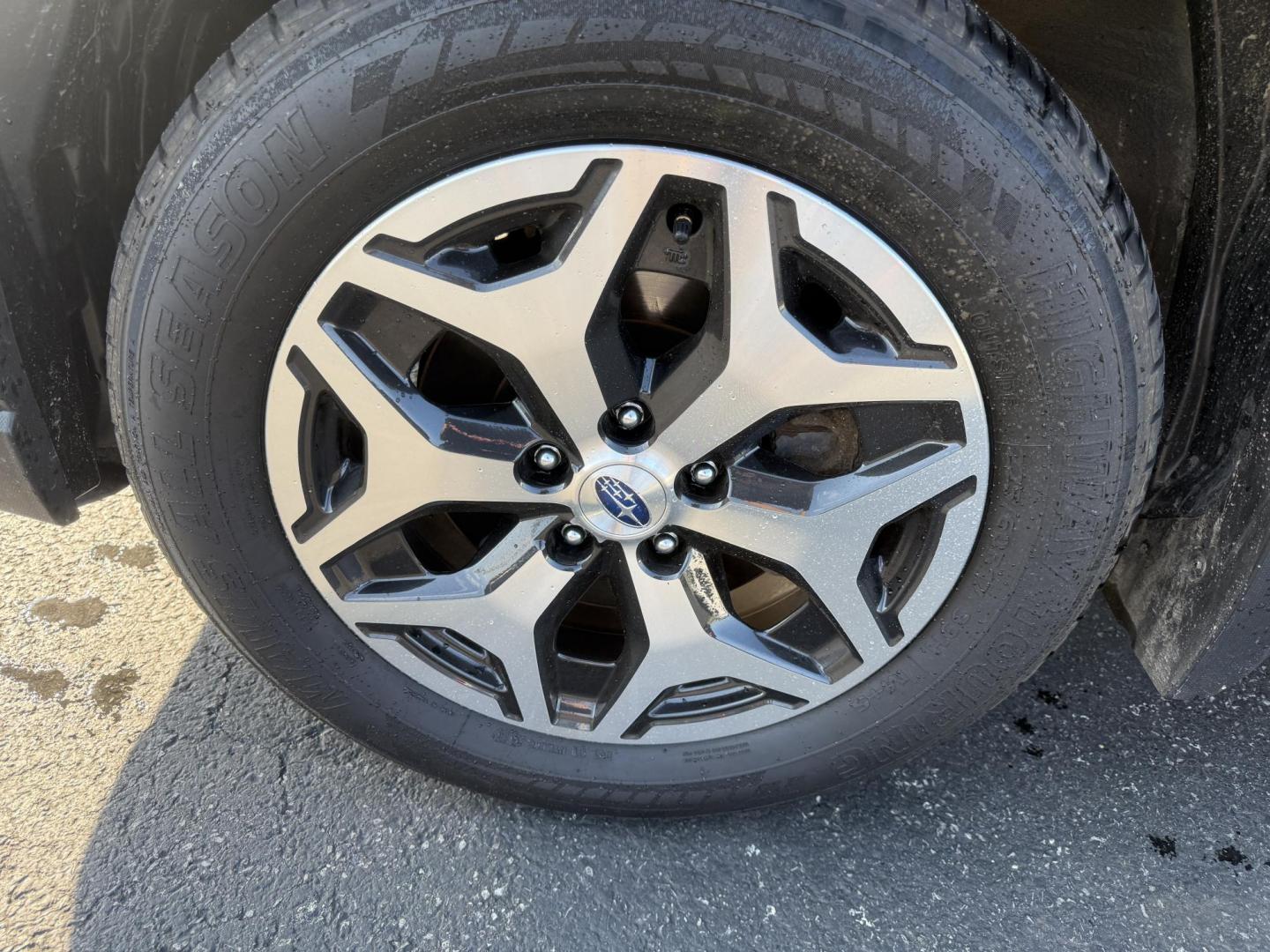 2020 Black /Black Subaru Forester 2.5i Premium (JF2SKAJC0LH) with an 2.5L H4 DOHC 16V engine, Automatic transmission, located at 547 E. Main St., Orwell, OH, 44076, (440) 437-5893, 41.535435, -80.847855 - This 2020 Subaru Forester 2.5i Premium features a 2.5L H4 engine paired with Subaru's renowned Symmetrical All-Wheel Drive, delivering confident traction and up to 33 MPG highway. Comfort amenities include a power driver's seat, heated front seats, single-zone automatic climate control, and a power - Photo#6