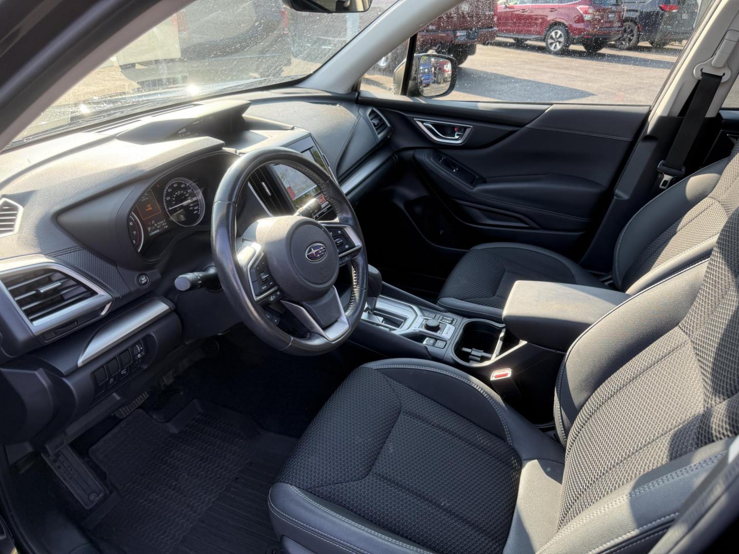 2020 Black /Black Subaru Forester 2.5i Premium (JF2SKAJC0LH) with an 2.5L H4 DOHC 16V engine, Automatic transmission, located at 547 E. Main St., Orwell, OH, 44076, (440) 437-5893, 41.535435, -80.847855 - This 2020 Subaru Forester 2.5i Premium features a 2.5L H4 engine paired with Subaru's renowned Symmetrical All-Wheel Drive, delivering confident traction and up to 33 MPG highway. Comfort amenities include a power driver's seat, heated front seats, single-zone automatic climate control, and a power - Photo#8