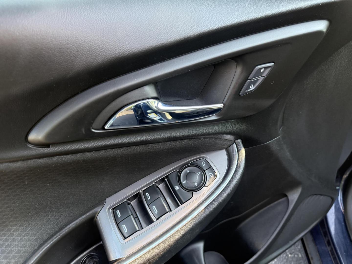 2017 Blue /Black Chevrolet Malibu 1LT (1G1ZE5ST3HF) with an 1.5L I4 DOHC 16V TURBO engine, 6-Speed Automatic transmission, located at 547 E. Main St., Orwell, OH, 44076, (440) 437-5893, 41.535435, -80.847855 - This 2017 Chevrolet Malibu LT features a turbocharged 1.5L EcoTec I4 engine paired with a 6-speed automatic transmission, delivering impressive fuel efficiency of up to 36 MPG on the highway. It comes equipped with daytime running lights, dusk-sensing headlights, a power driver’s seat, remote star - Photo#10