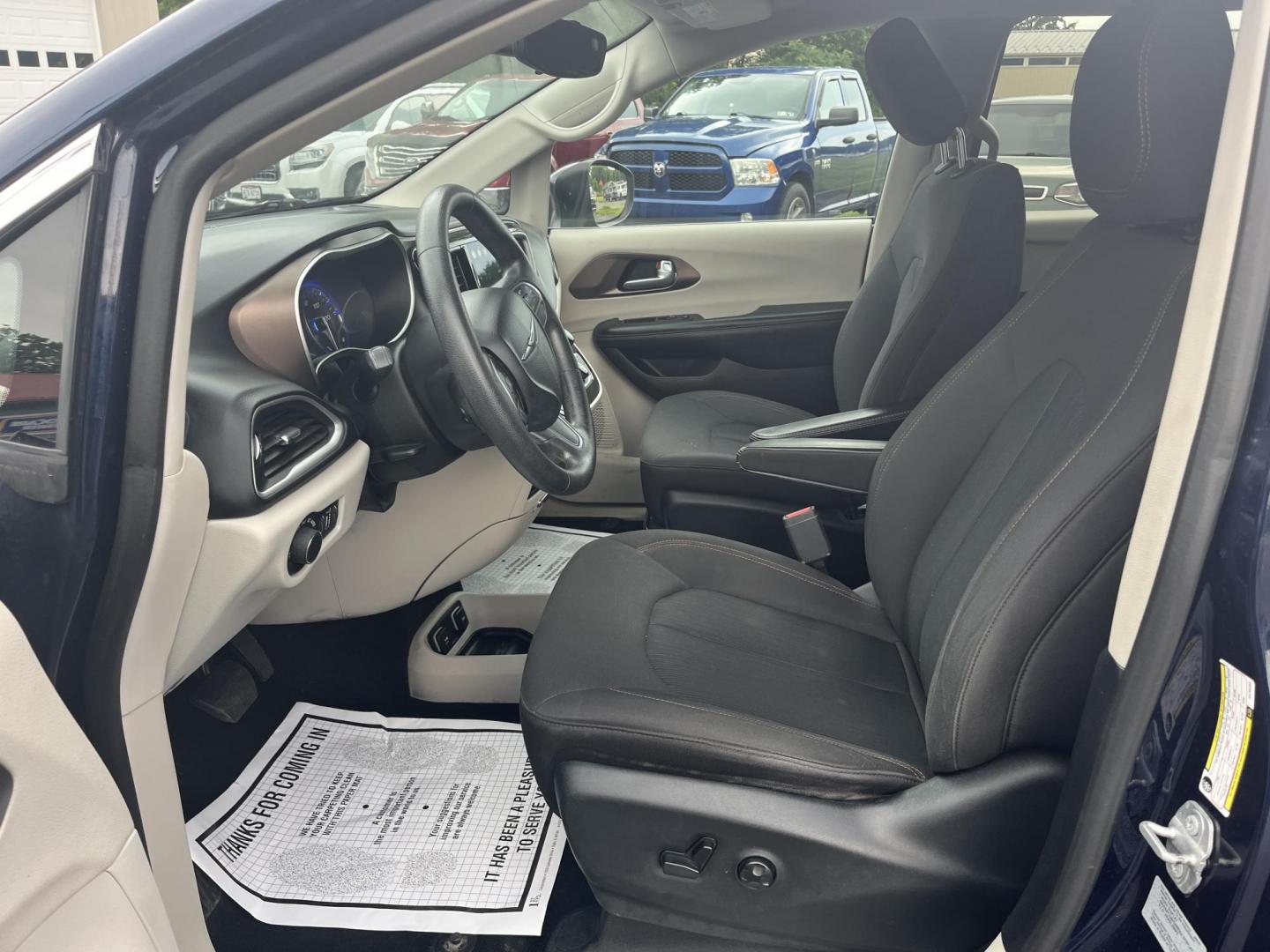 2017 Blue /Black Chrysler Pacifica Touring (2C4RC1DG8HR) with an 3.6L V6 DOHC 24V engine, 9A transmission, located at 547 E. Main St., Orwell, OH, 44076, (440) 437-5893, 41.535435, -80.847855 - This 2017 Chrysler Pacifica Touring is a versatile minivan powered by a 3.6-liter Pentastar V6 engine paired with a 9-speed automatic transmission, offering an impressive 28 MPG on the highway. It features a range of convenient amenities including a power driver’s seat, power liftgate, an 8.4-inch - Photo#5