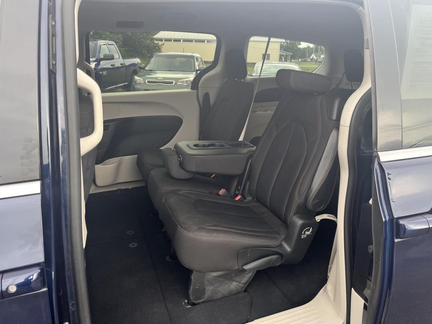 2017 Blue /Black Chrysler Pacifica Touring (2C4RC1DG8HR) with an 3.6L V6 DOHC 24V engine, 9A transmission, located at 547 E. Main St., Orwell, OH, 44076, (440) 437-5893, 41.535435, -80.847855 - This 2017 Chrysler Pacifica Touring is a versatile minivan powered by a 3.6-liter Pentastar V6 engine paired with a 9-speed automatic transmission, offering an impressive 28 MPG on the highway. It features a range of convenient amenities including a power driver’s seat, power liftgate, an 8.4-inch - Photo#15