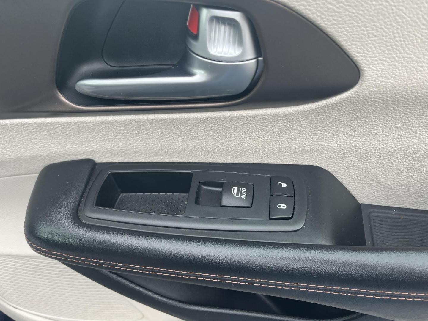 2017 Blue /Black Chrysler Pacifica Touring (2C4RC1DG8HR) with an 3.6L V6 DOHC 24V engine, 9A transmission, located at 547 E. Main St., Orwell, OH, 44076, (440) 437-5893, 41.535435, -80.847855 - This 2017 Chrysler Pacifica Touring is a versatile minivan powered by a 3.6-liter Pentastar V6 engine paired with a 9-speed automatic transmission, offering an impressive 28 MPG on the highway. It features a range of convenient amenities including a power driver’s seat, power liftgate, an 8.4-inch - Photo#23