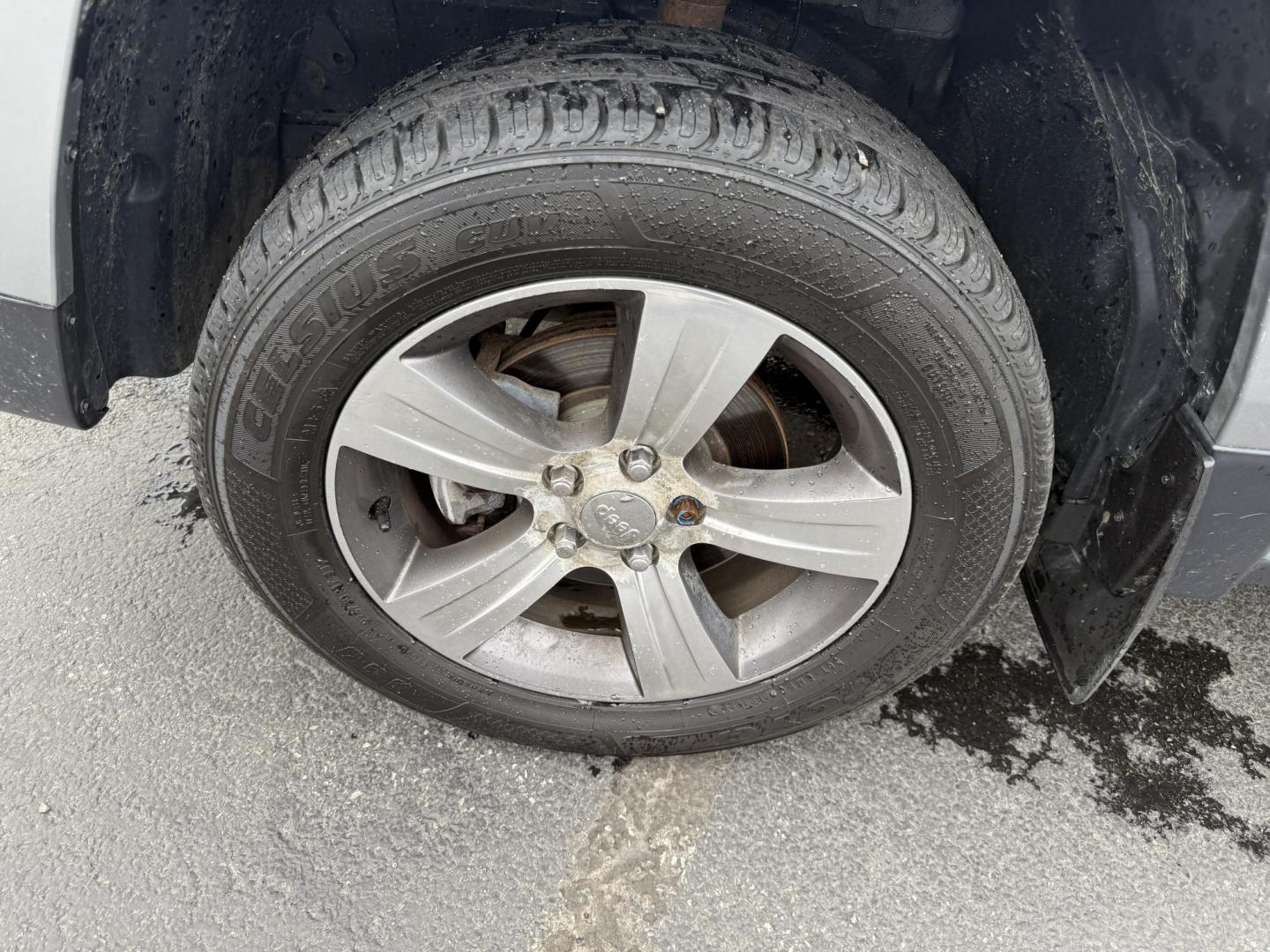 2017 Silver /Black Jeep Patriot High Altitude 4WD (1C4NJRFB3HD) with an 2.4L I4 DOHC 16V engine, 6 Speed Automatic transmission, located at 547 E. Main St., Orwell, OH, 44076, (440) 437-5893, 41.535435, -80.847855 - This 2017 Jeep Patriot High Altitude 4WD is a compact SUV featuring a 2.4L I4 engine paired with a 6-speed automatic transmission, offering capable all-wheel-drive performance. It boasts a leather interior, power driver's seat, heated front seats, remote start, and a 6.5" touchscreen with a backup c - Photo#13