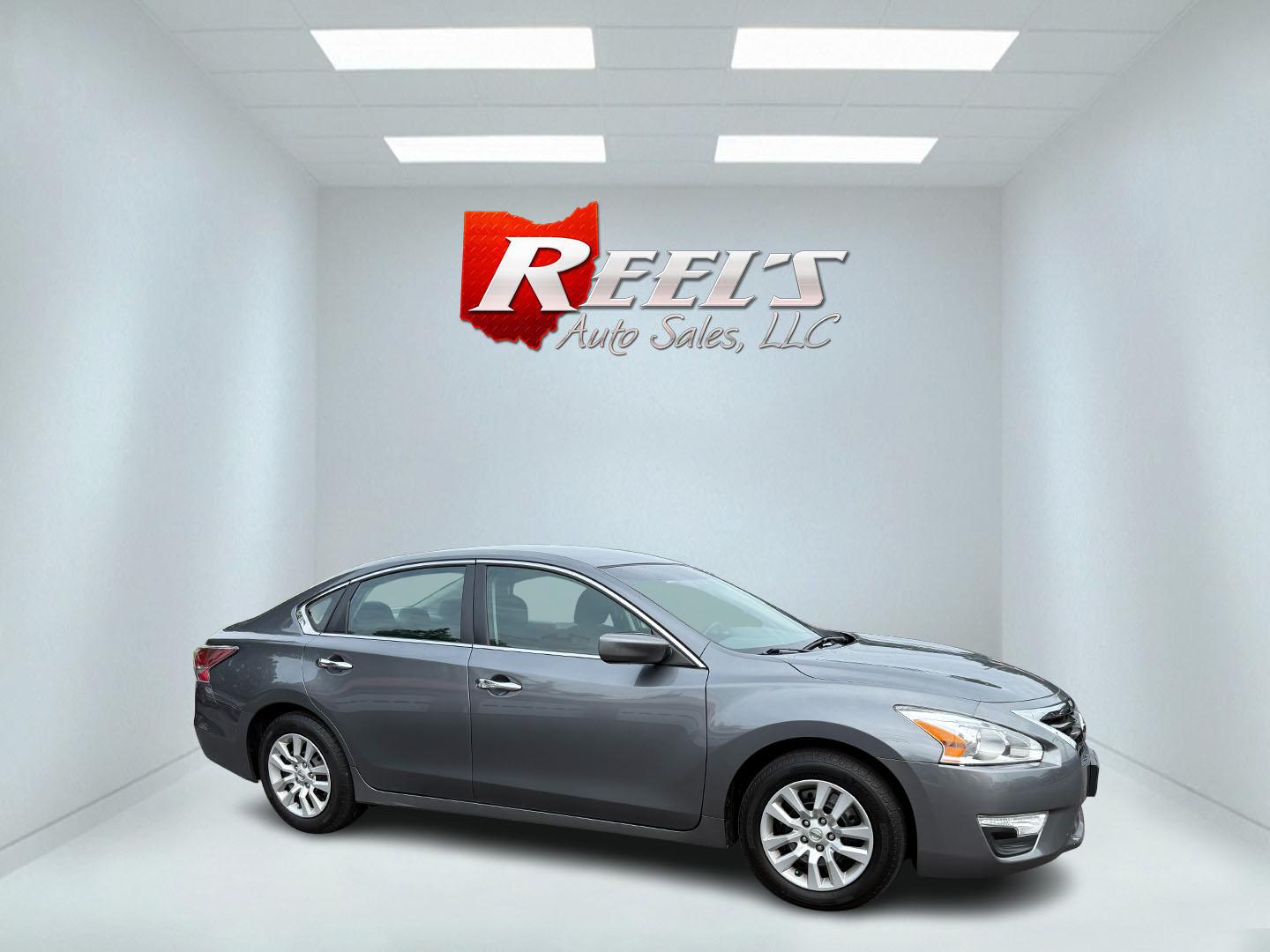 2014 Gray /Black Nissan Altima 2.5 S (1N4AL3AP6EN) with an 2.5L I4 DOHC 16V engine, Automatic transmission, located at 11115 Chardon Rd. , Chardon, OH, 44024, (440) 214-9705, 41.580246, -81.241943 - This 2014 Nissan Altima 2.5 S is a midsize sedan equipped with a fuel-efficient 2.5L I4 engine, offering ECO and Sport driving modes and achieving up to 37 MPG on the highway. It features a power driver's seat, a 5.0" center screen, and a backup camera, providing a comfortable and practical driving - Photo#29