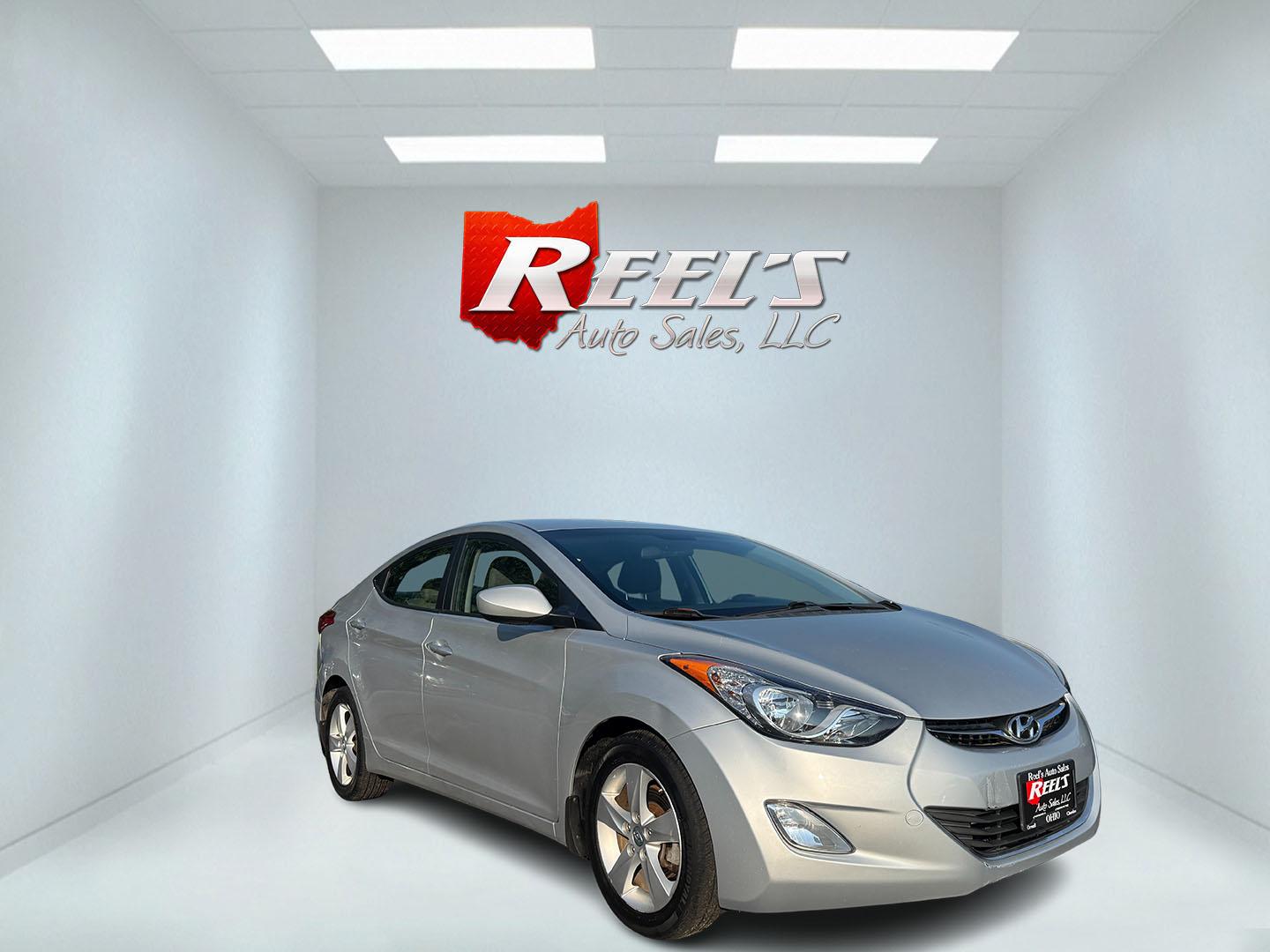 2013 Silver /Gray Hyundai Elantra GLS (5NPDH4AEXDH) with an 1.8L I4 DOHC 16V engine, 6-Speed Automatic transmission, located at 547 E. Main St., Orwell, OH, 44076, (440) 437-5893, 41.535435, -80.847855 - Photo#2