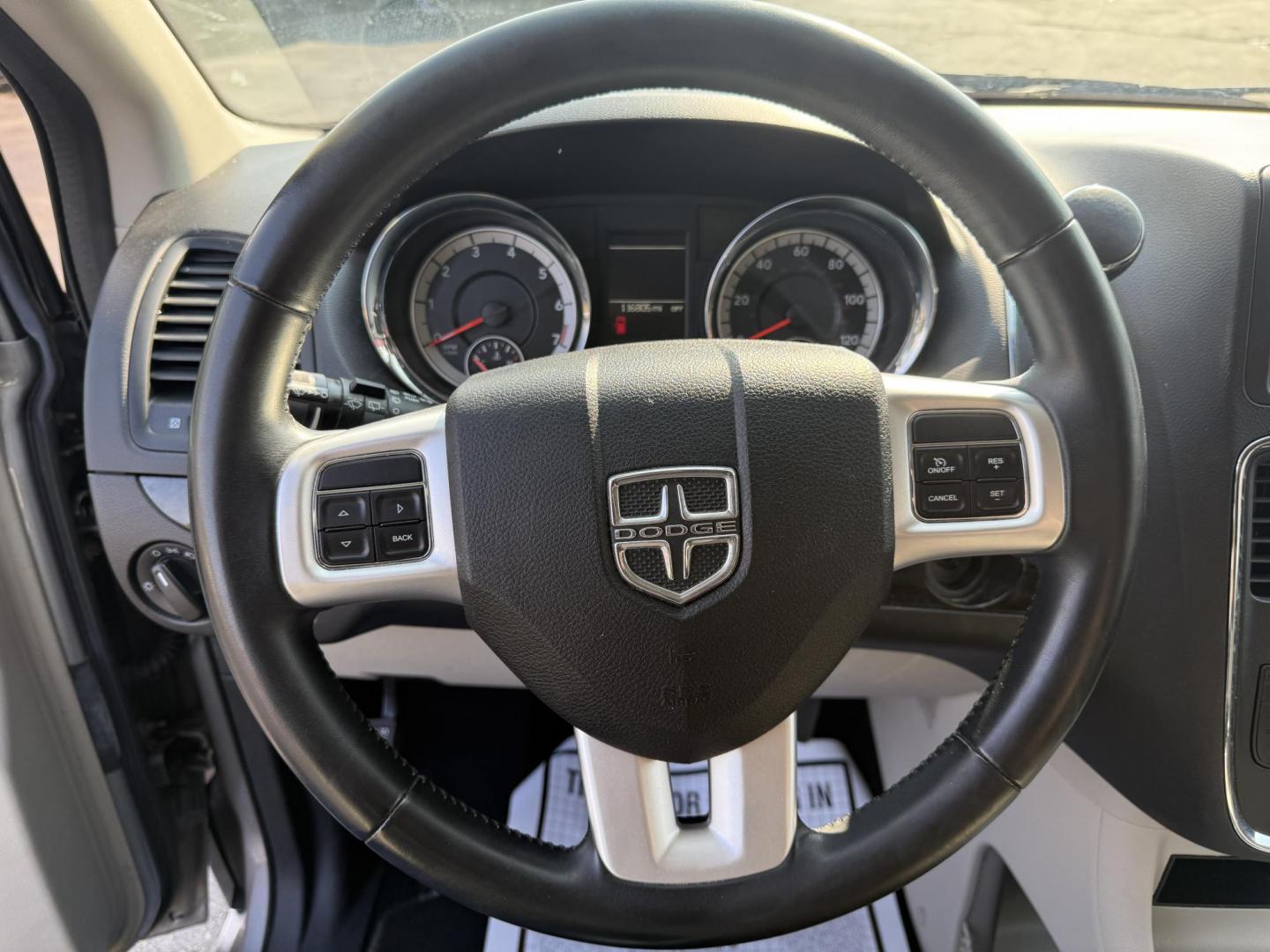 2016 Silver /Black Dodge Grand Caravan SXT (2C4RDGCG6GR) with an 3.6L V6 DOHC 24V FFV engine, 6A transmission, located at 547 E. Main St., Orwell, OH, 44076, (440) 437-5893, 41.535435, -80.847855 - Photo#22