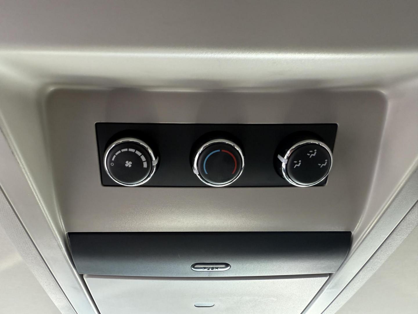 2016 Silver /Black Dodge Grand Caravan SXT (2C4RDGCG6GR) with an 3.6L V6 DOHC 24V FFV engine, 6A transmission, located at 547 E. Main St., Orwell, OH, 44076, (440) 437-5893, 41.535435, -80.847855 - Photo#31