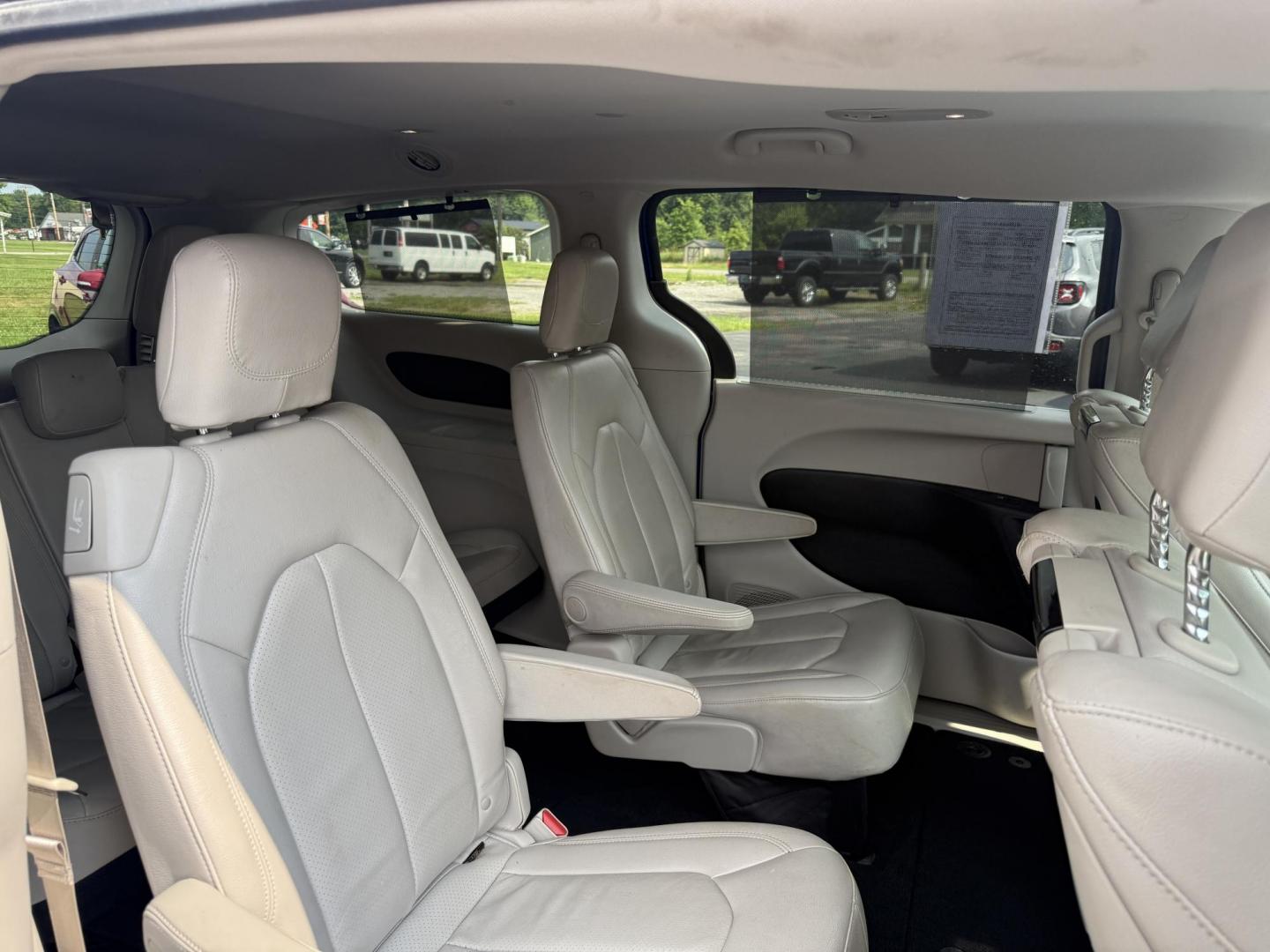 2018 Blue /Tan Chrysler Pacifica Touring-L Plus (2C4RC1EG9JR) with an 3.6L V6 DOHC 24V engine, 9A transmission, located at 547 E. Main St., Orwell, OH, 44076, (440) 437-5893, 41.535435, -80.847855 - Photo#44